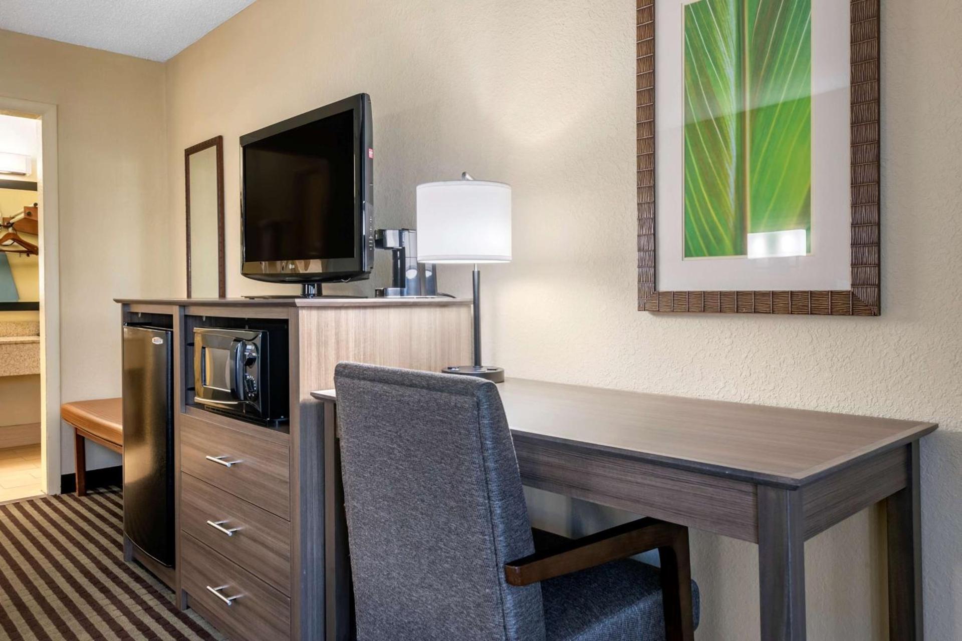 Best Western Downtown Stuart photo 10