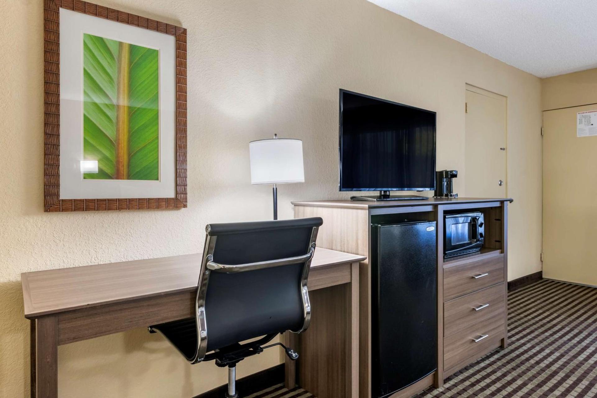 Best Western Downtown Stuart photo 12