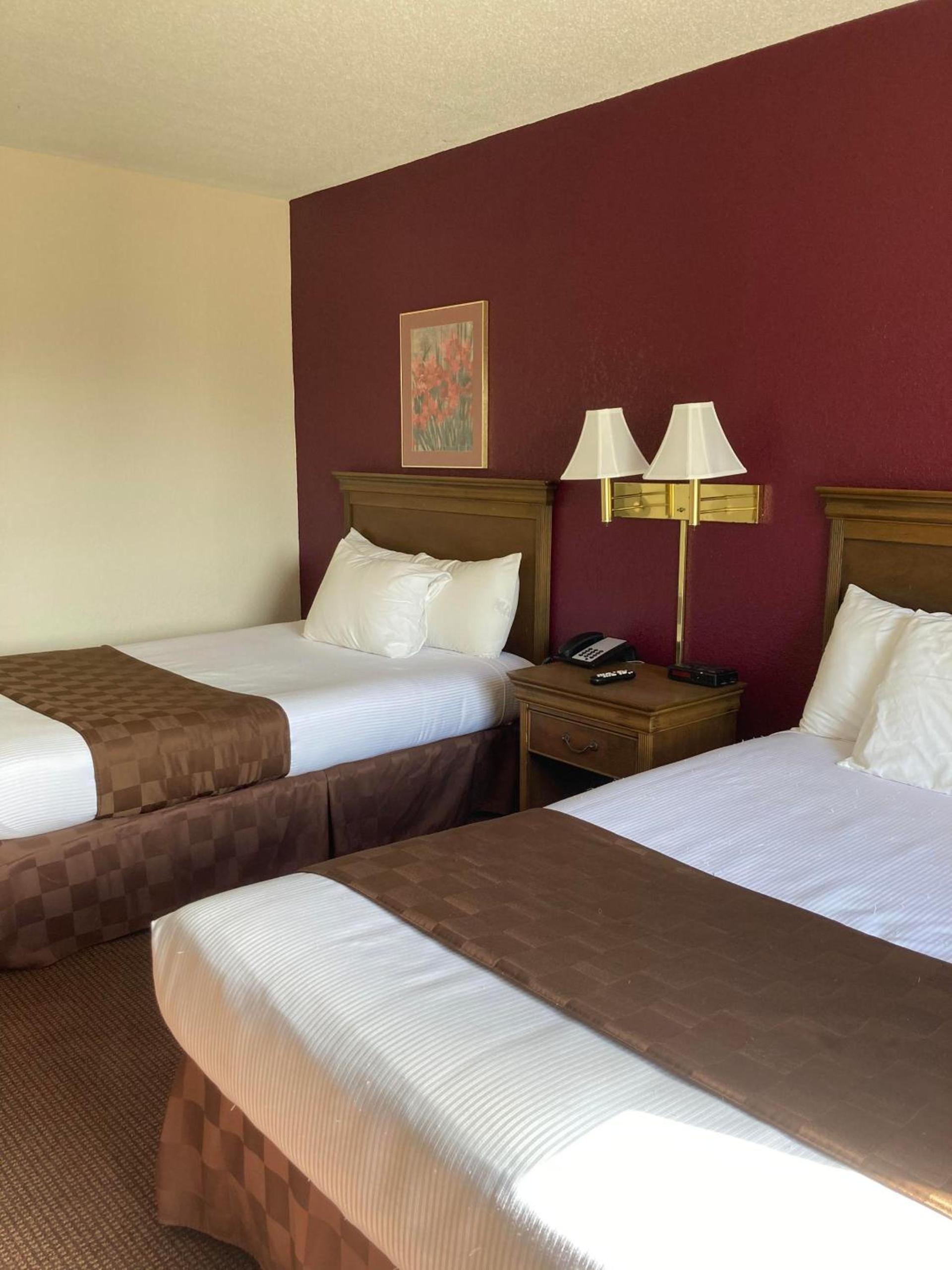 Americourt Hotel - Mountain City photo 26
