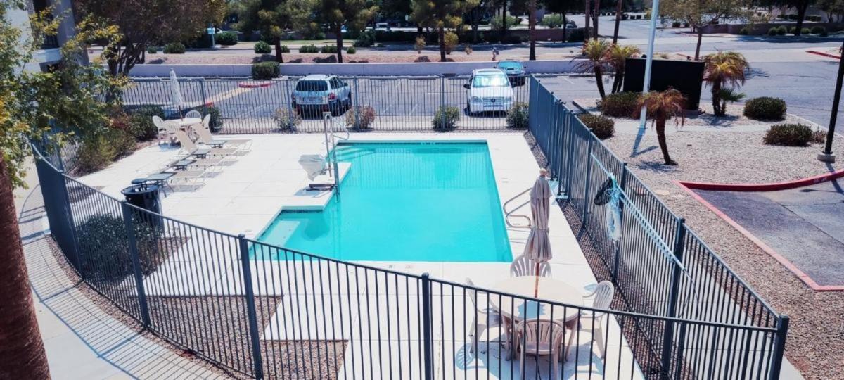 InTown Suites Extended Stay Phoenix AZ - Gilbert photo 22