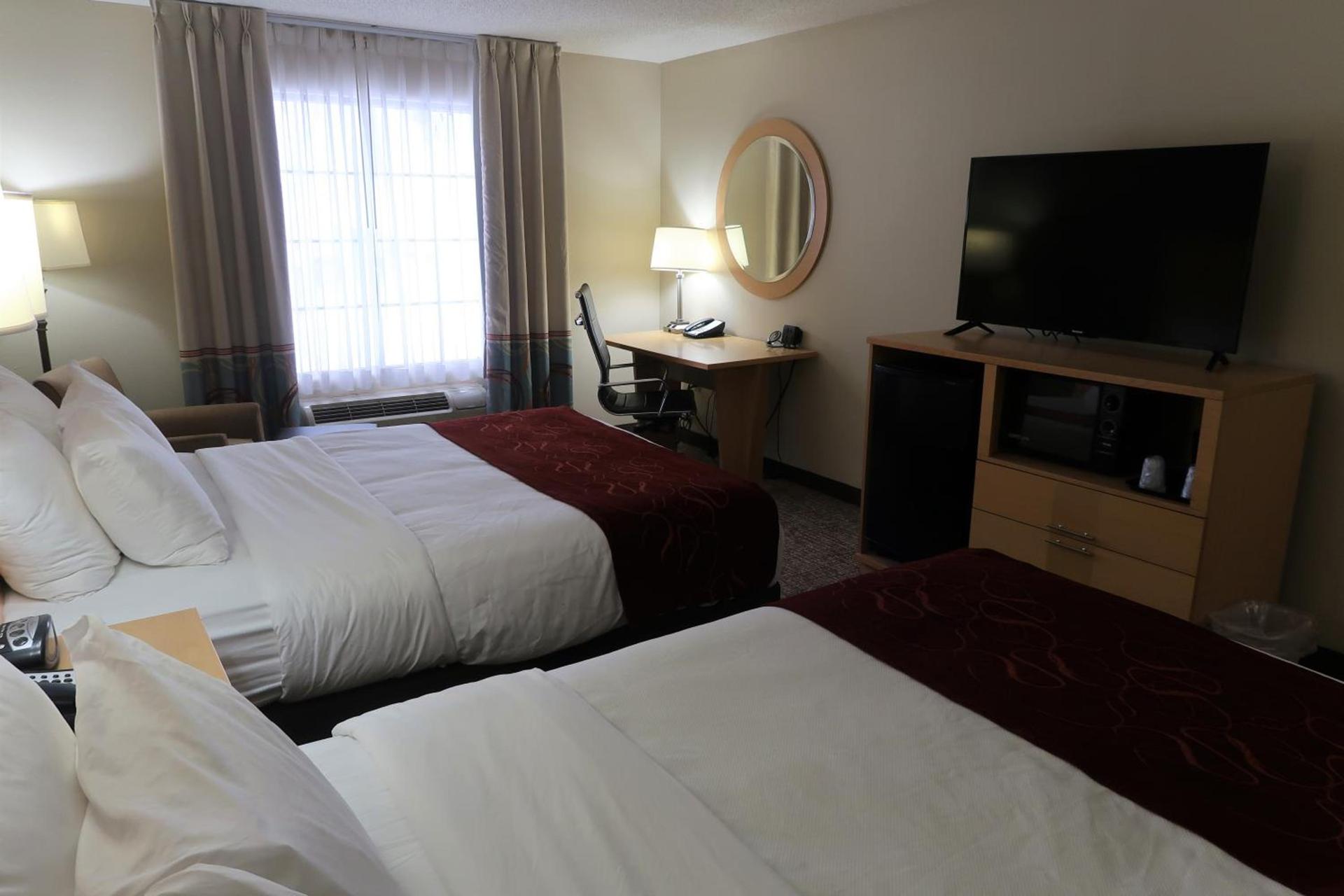 Comfort Suites Pittsburgh Airport photo 31