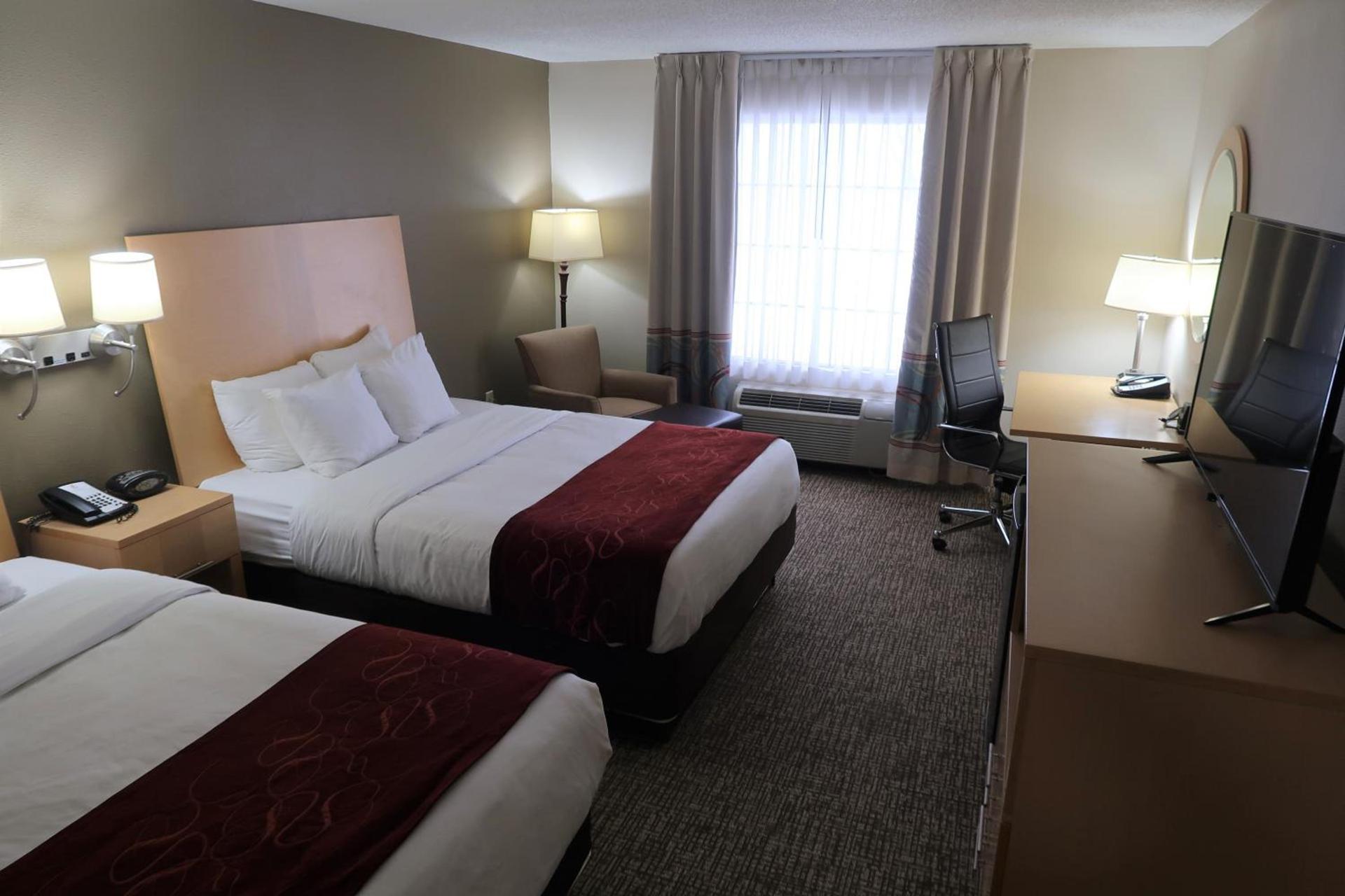 Comfort Suites Pittsburgh Airport photo 32