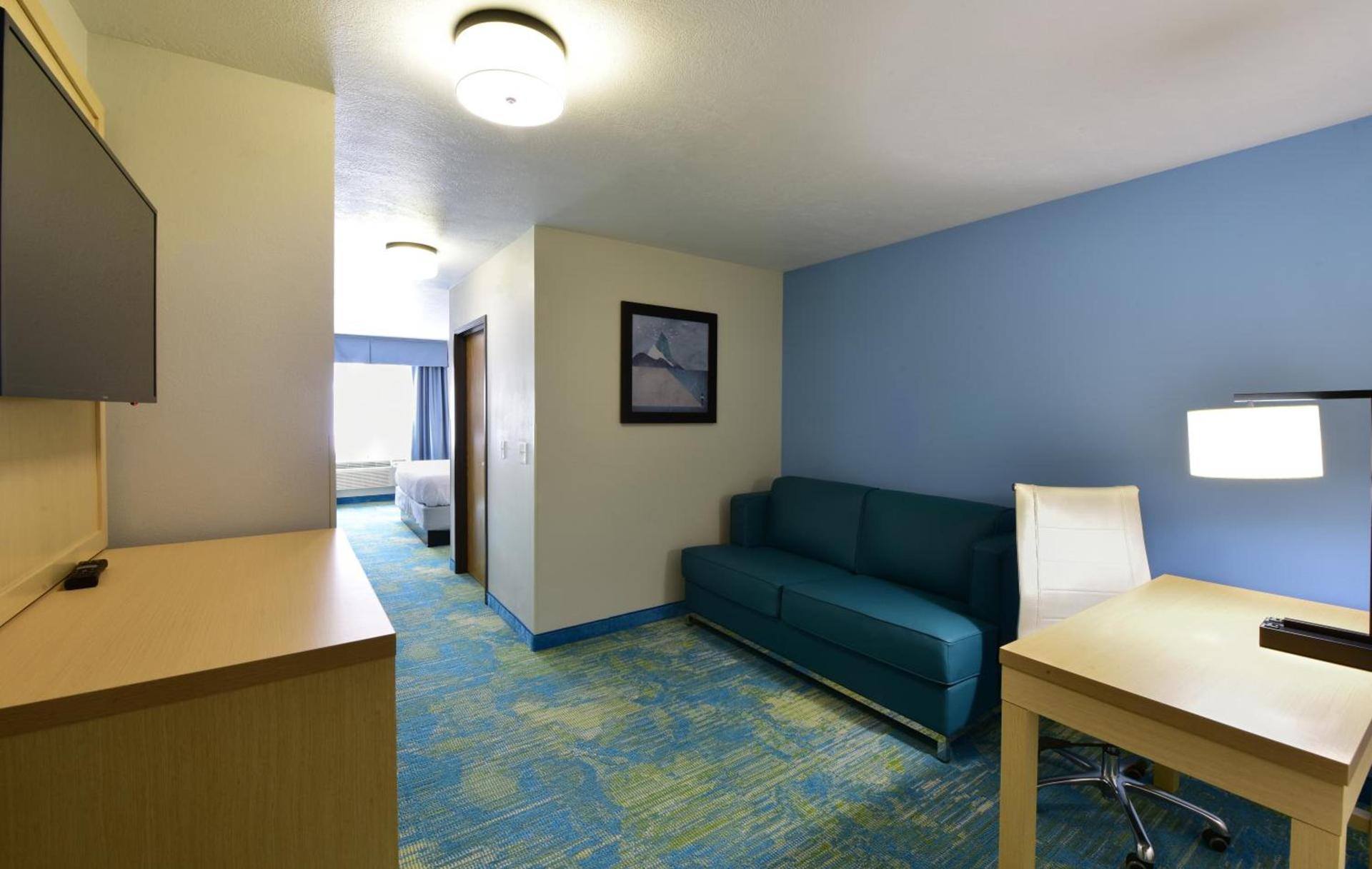 Days Inn by Wyndham Springville photo 35