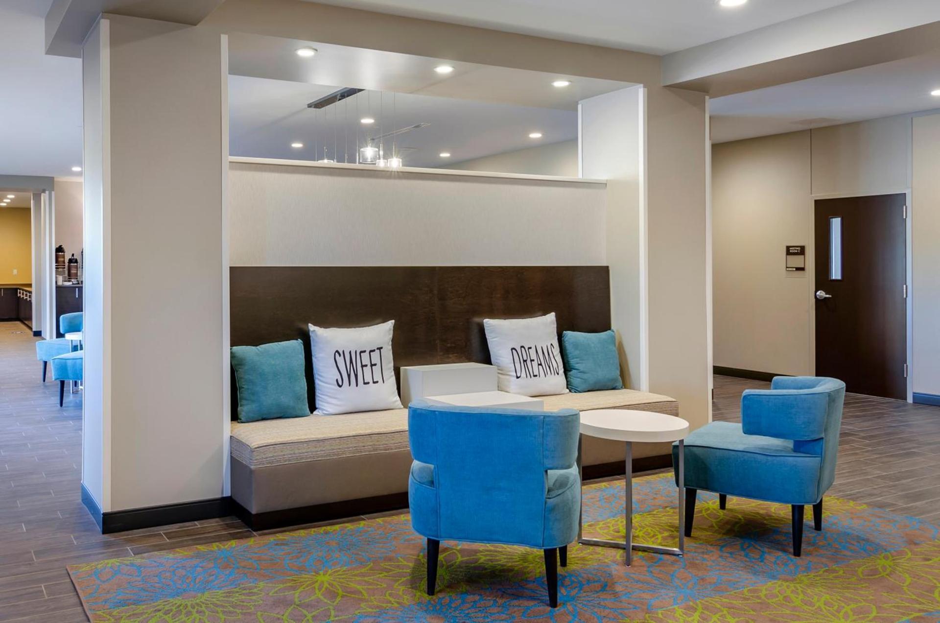 MainStay Suites Great Falls Airport photo 3