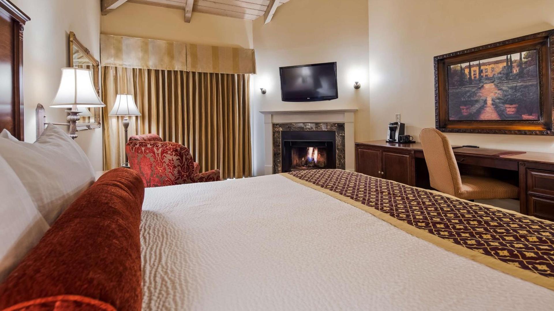 Victorian Inn photo 15
