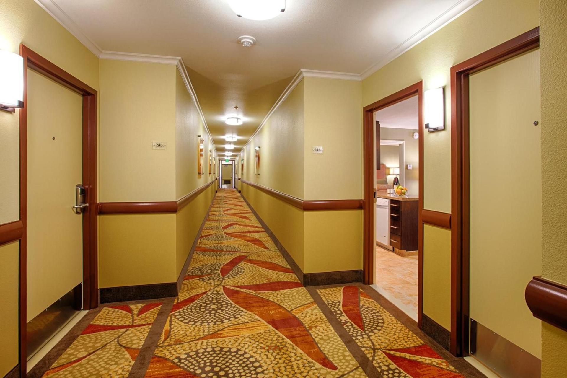 Winners Circle Resort photo 45