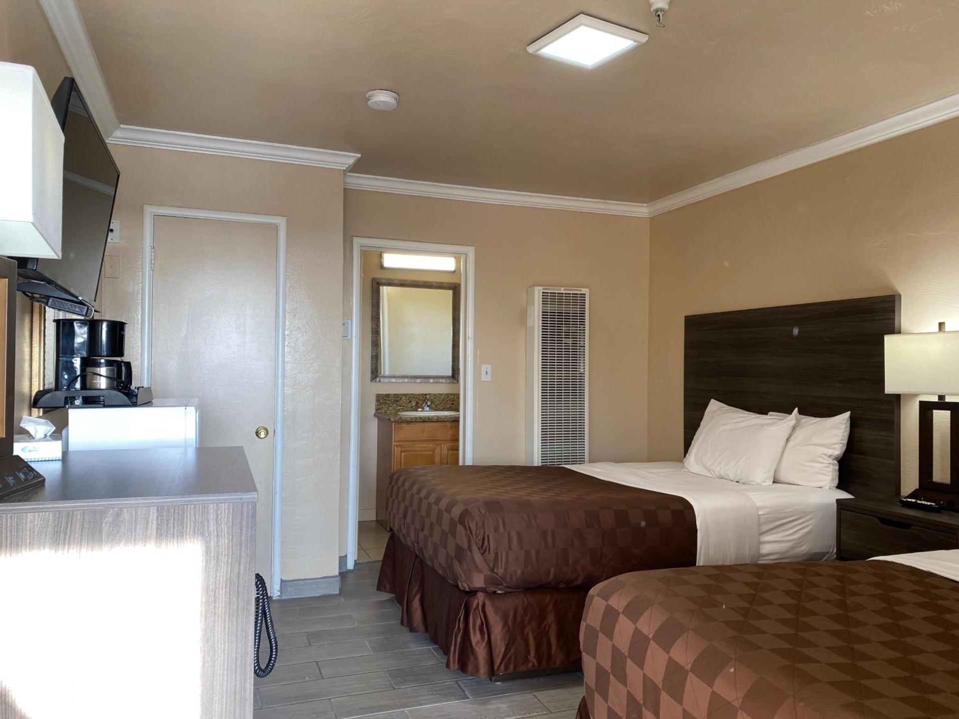 Holland Inn & Suites photo 26