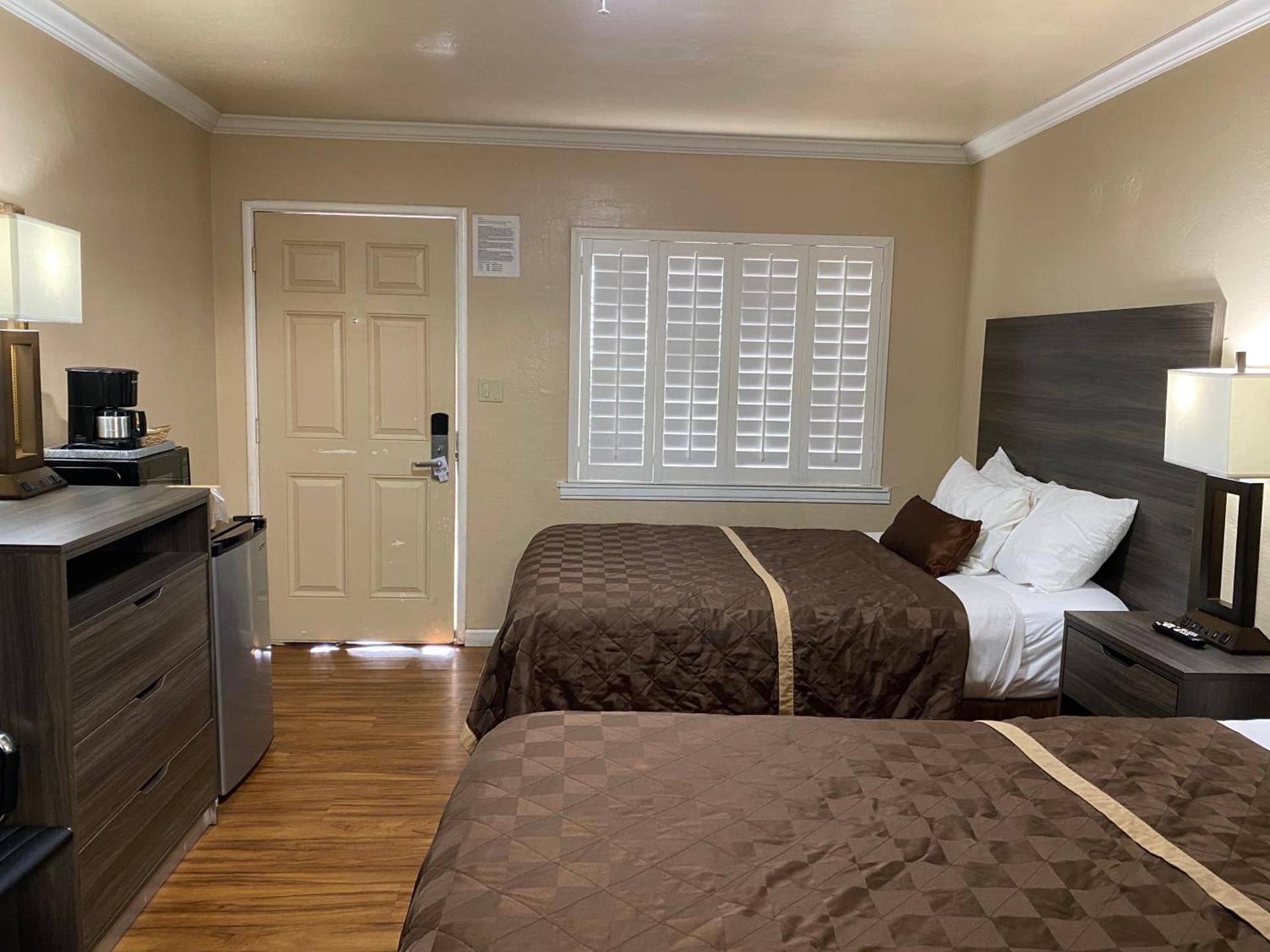Holland Inn & Suites photo 20