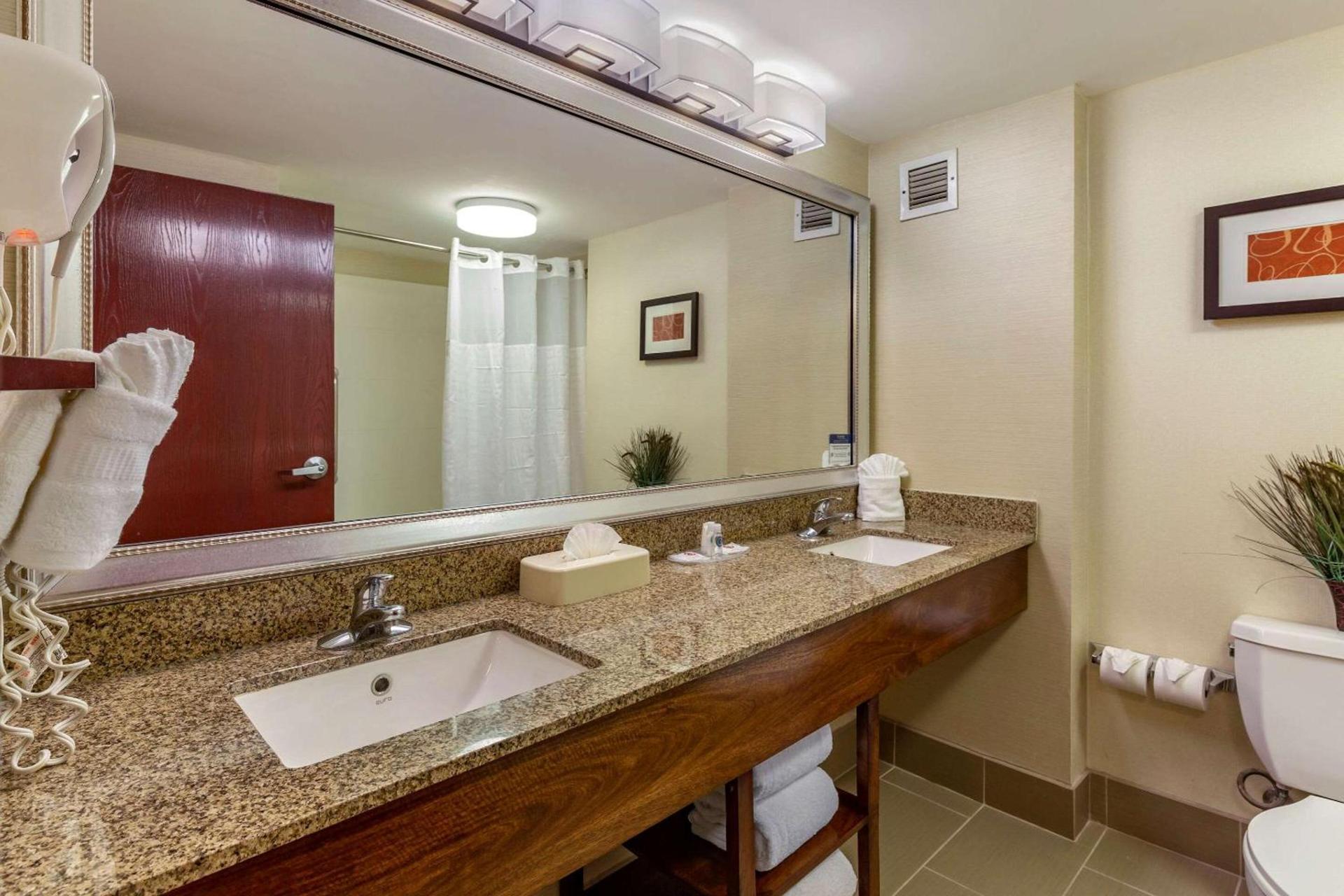 Comfort Suites Manassas Battlefield Park photo 31