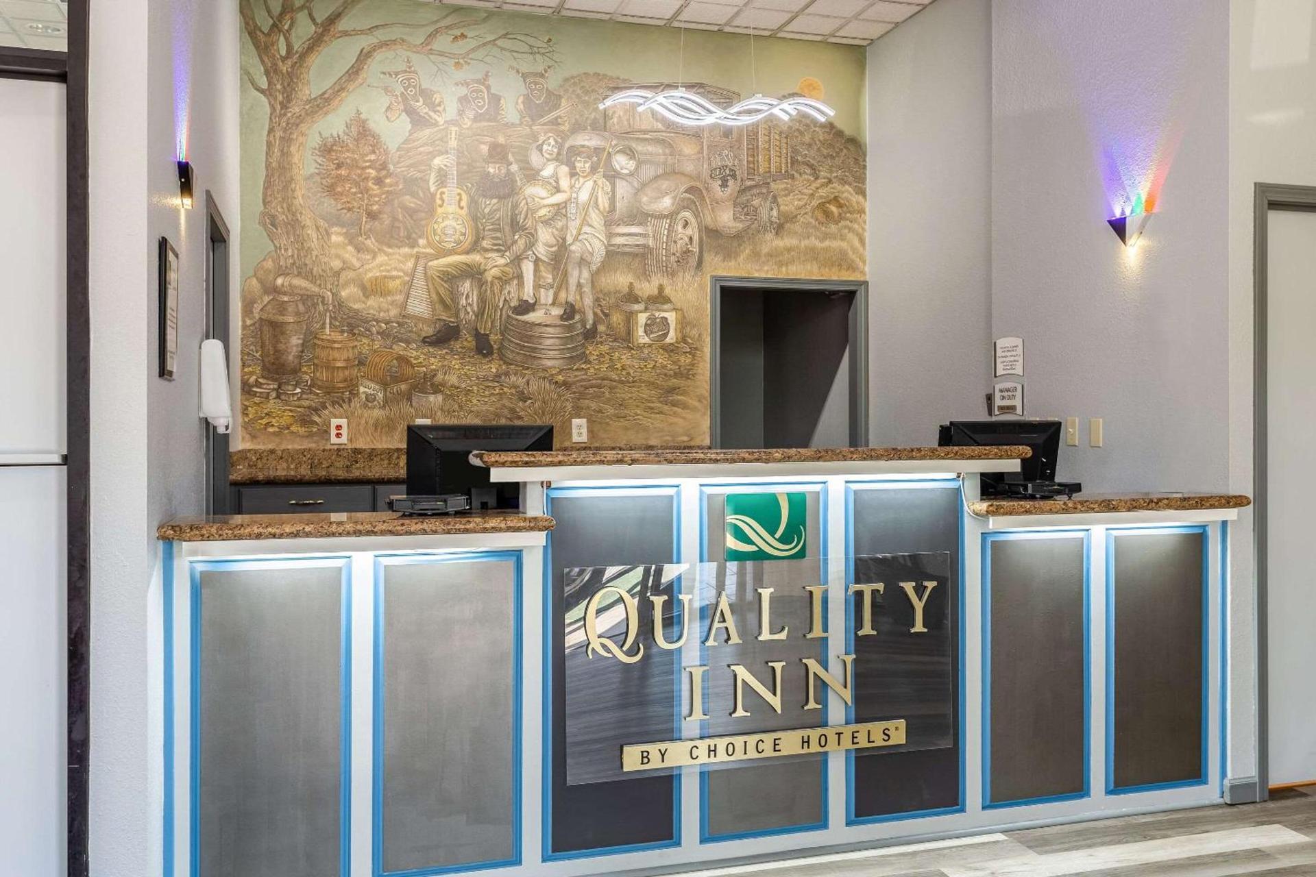 Quality Inn Branson On the Strip photo 3