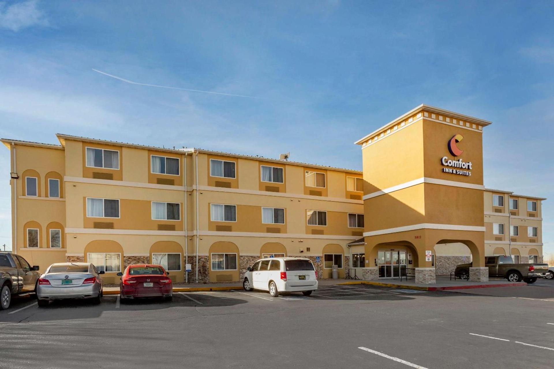 Comfort Inn & Suites Alameda at Albuquerque Balloon Fiesta Park photo 2