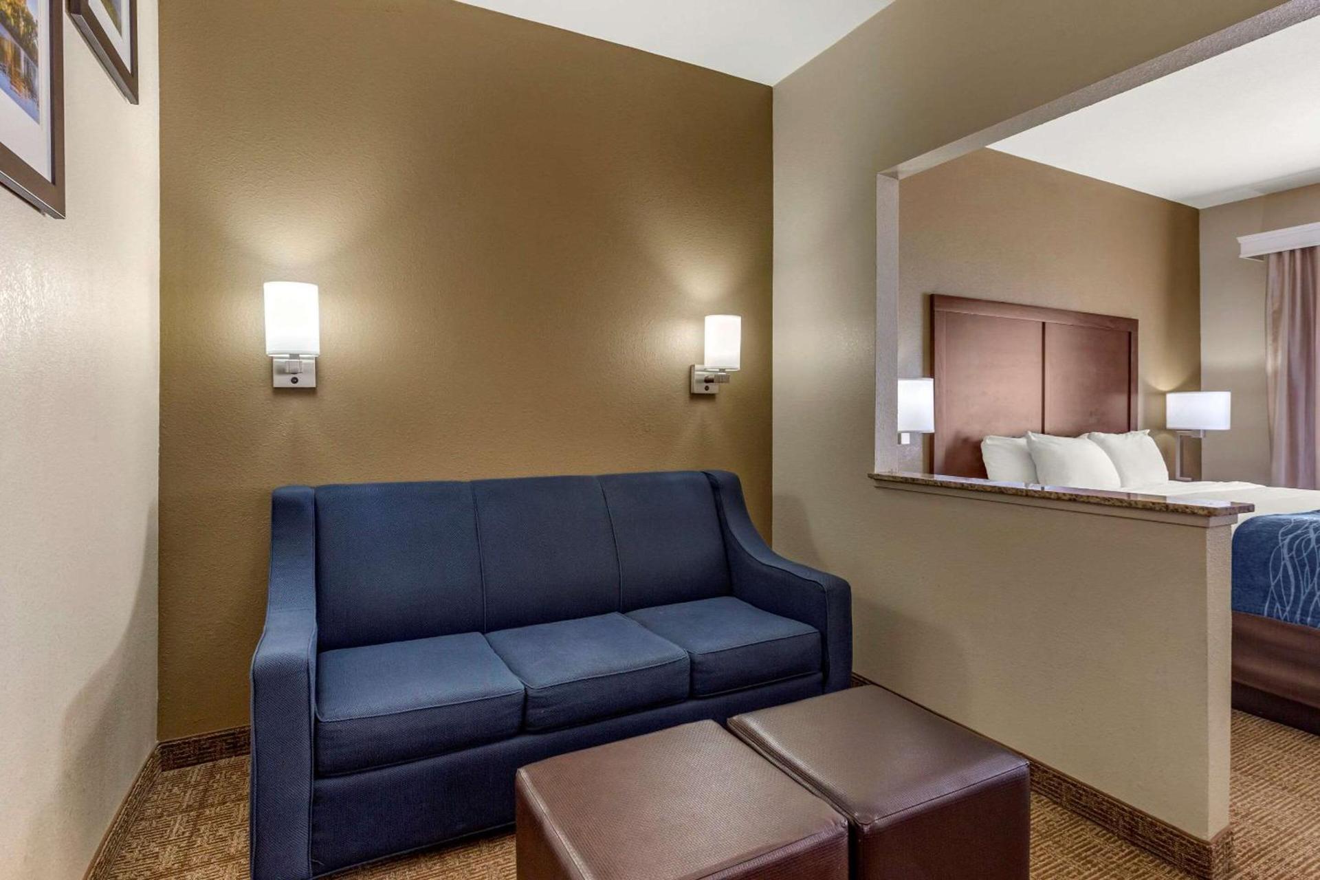 Comfort Inn & Suites Alameda at Albuquerque Balloon Fiesta Park photo 21