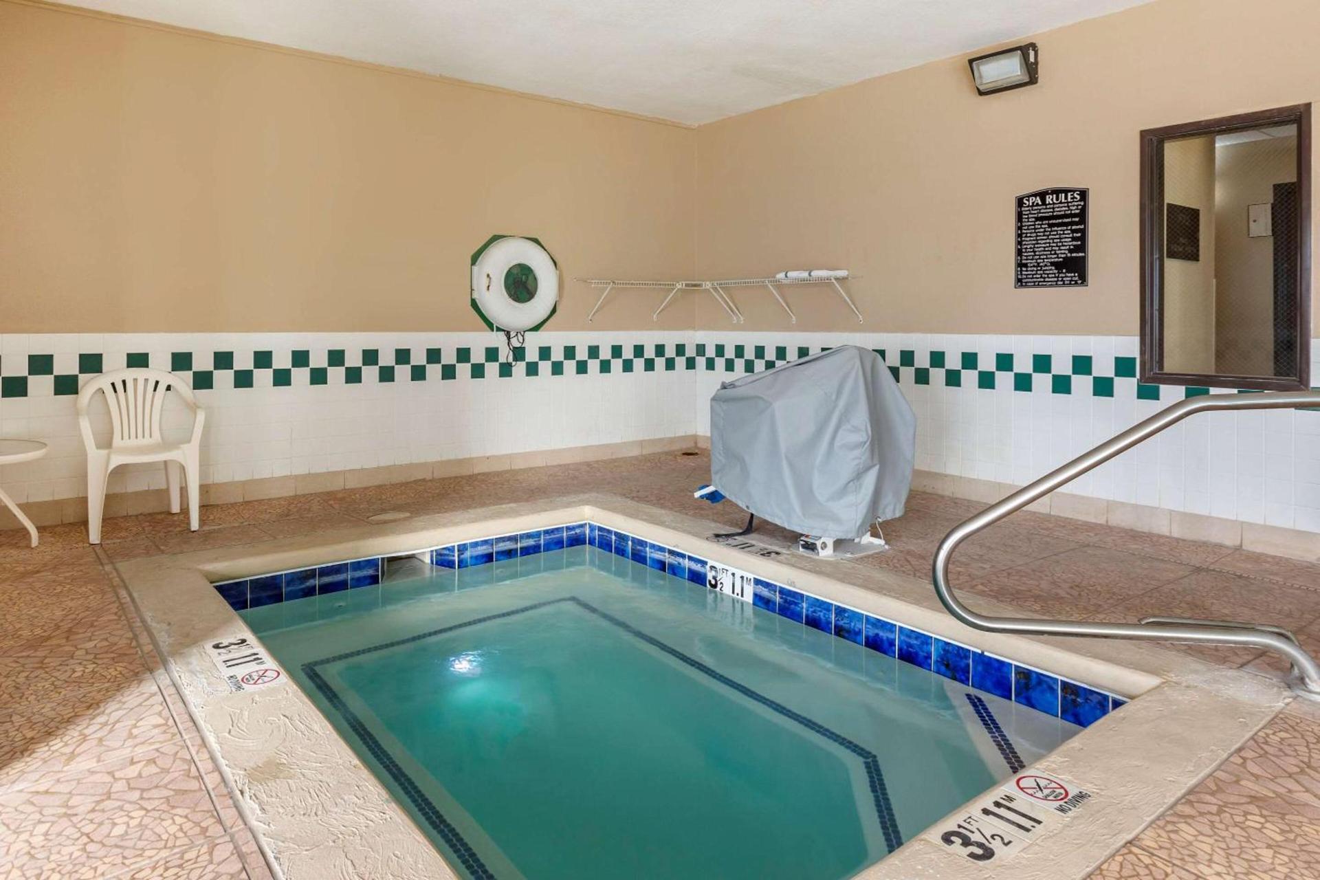 Comfort Inn & Suites Alameda at Albuquerque Balloon Fiesta Park photo 23