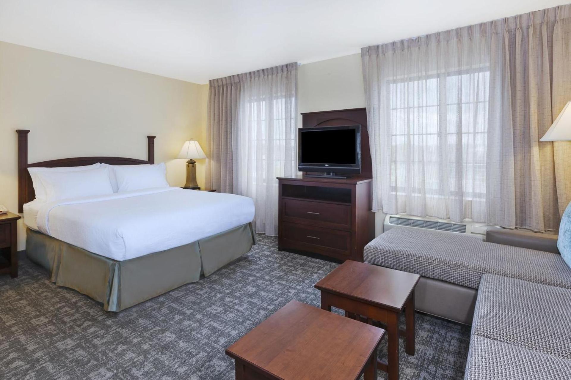 Staybridge Suites Lansing-Okemos by IHG photo 4