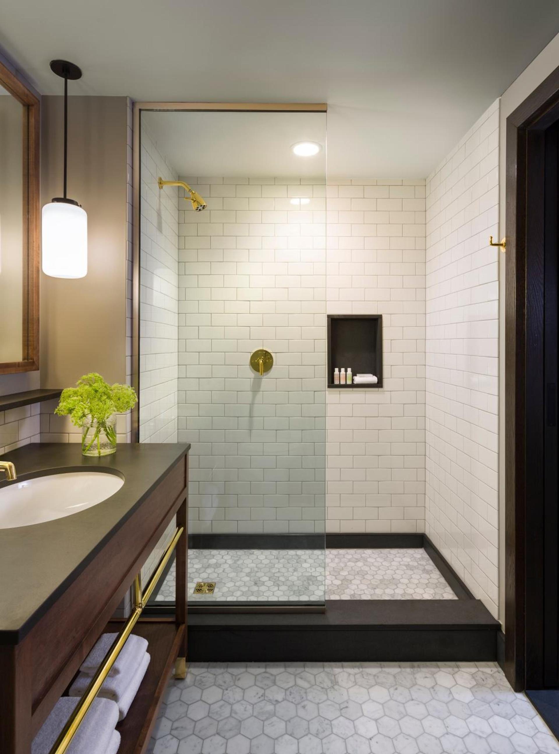 Kimpton Journeyman Hotel by IHG photo 40