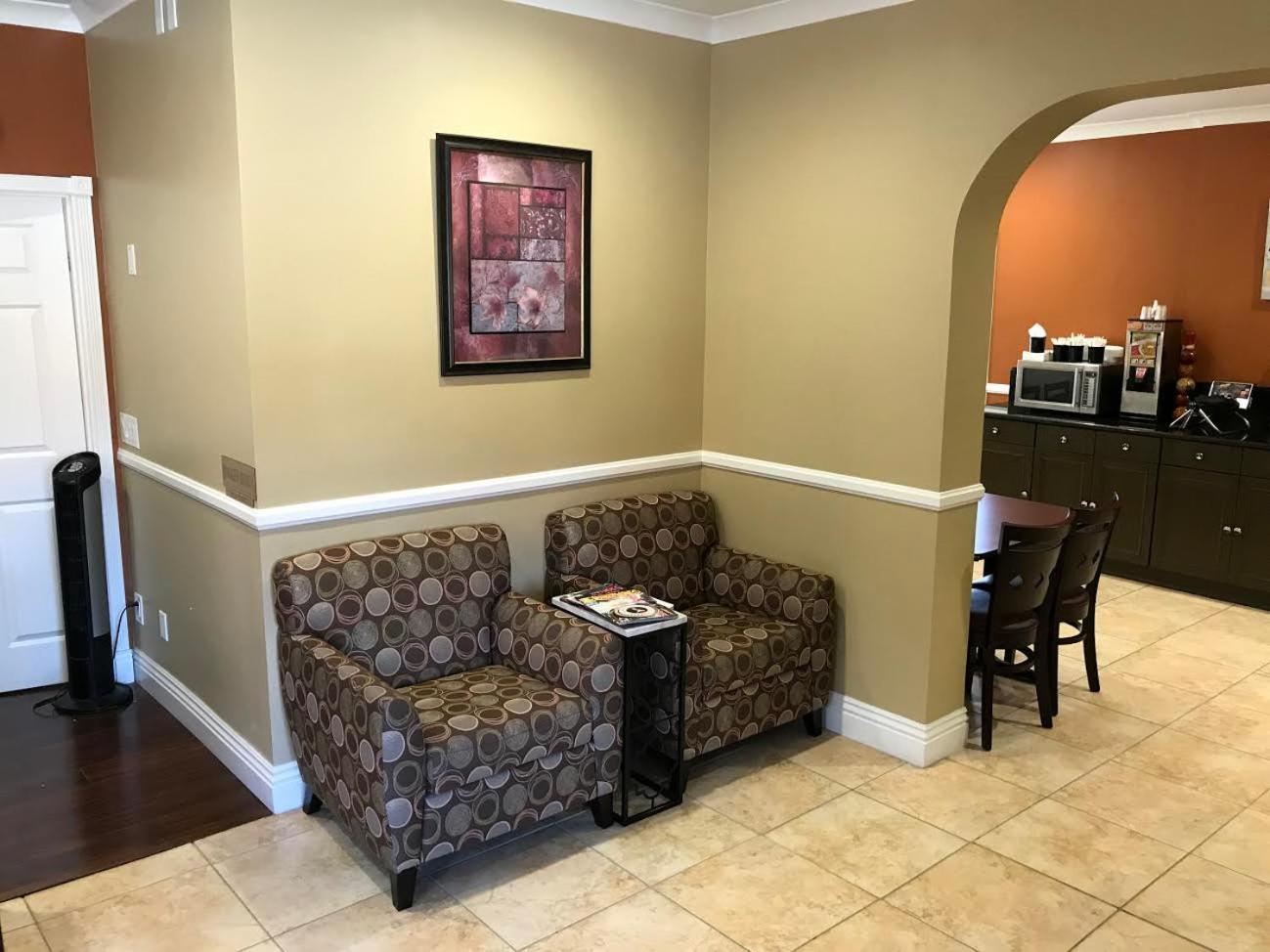 Ramada by Wyndham San Diego Poway Miramar photo 55
