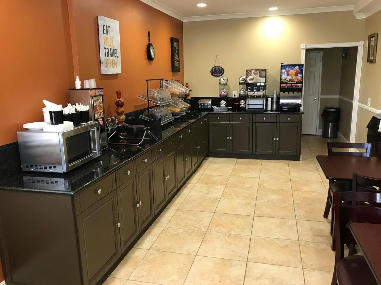 Ramada by Wyndham San Diego Poway Miramar photo 56