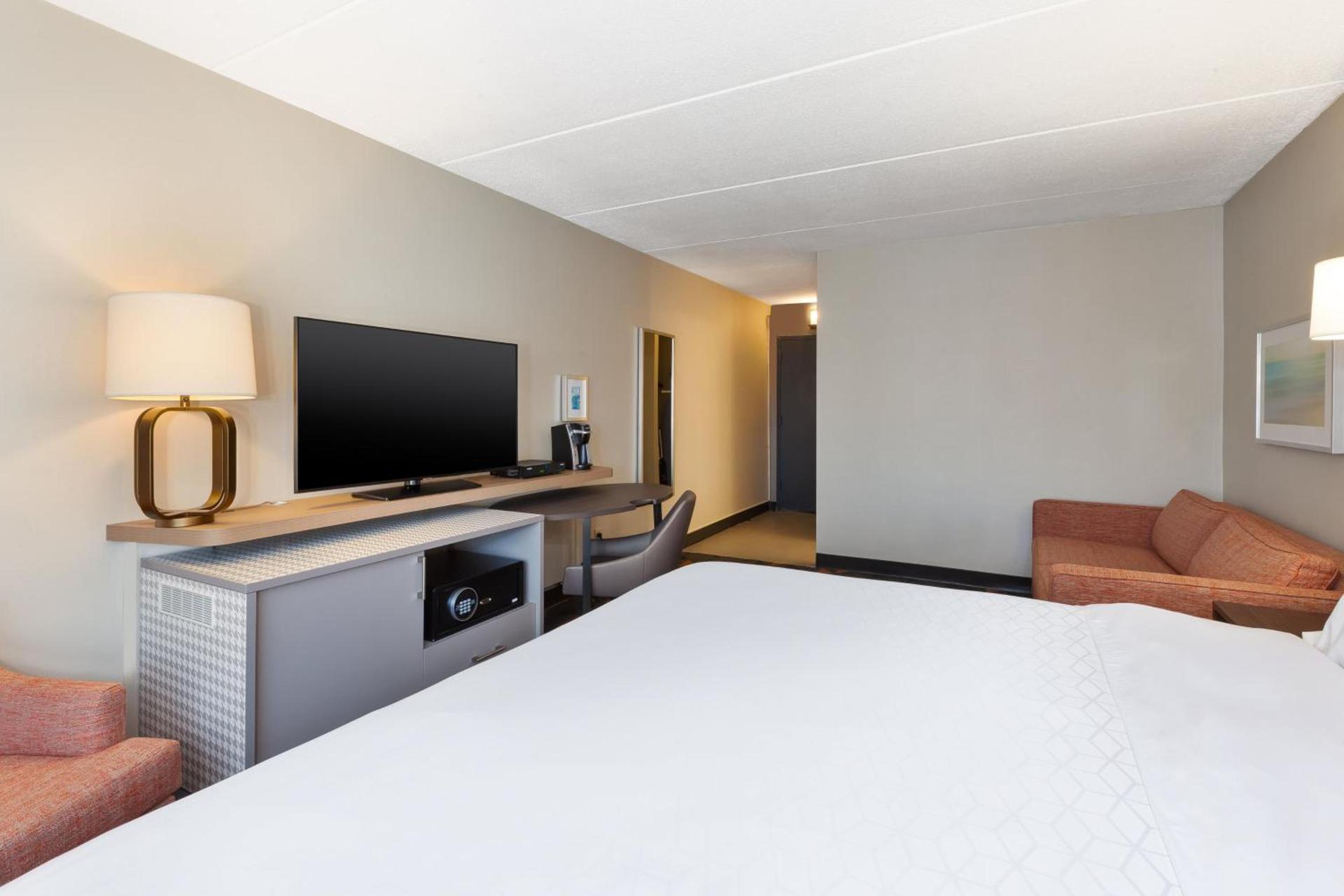 Holiday Inn Westbury-Long Island by IHG photo 29