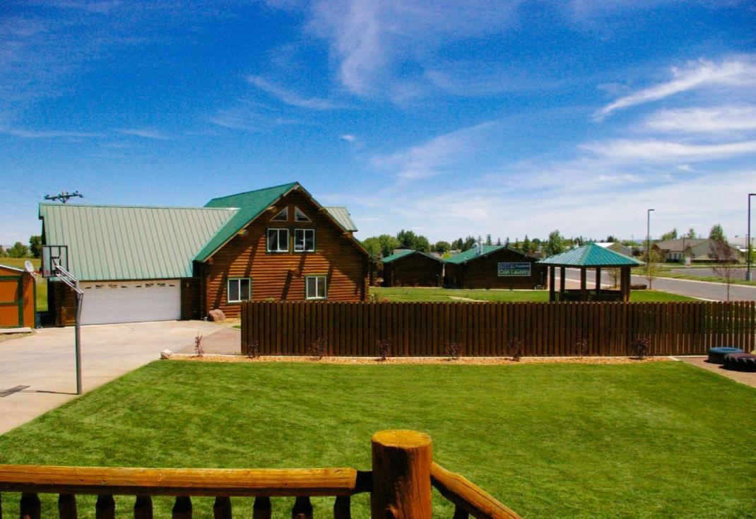 Country Cabins Inn photo 14