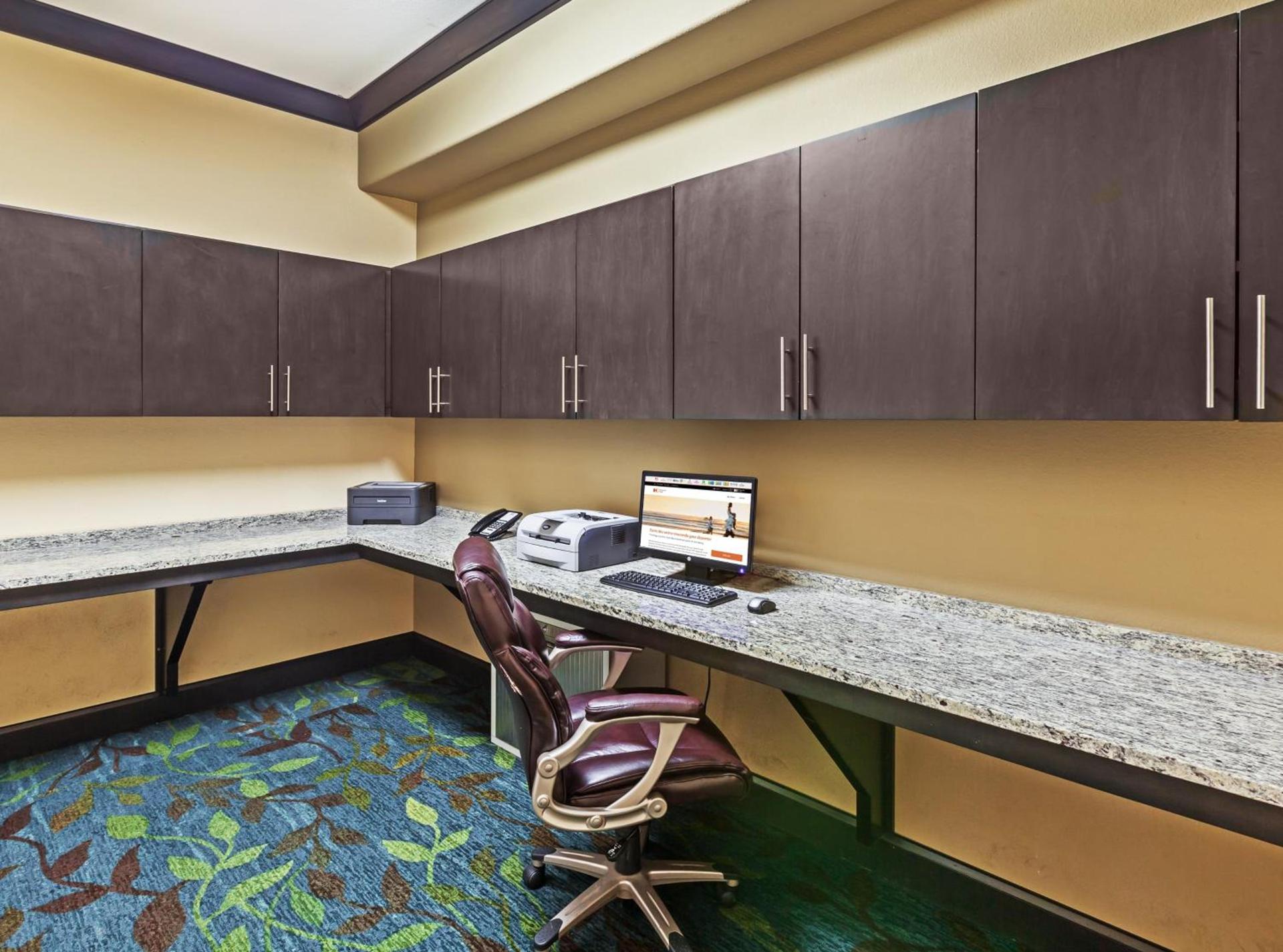 Candlewood Amarillo-Western Crossing by IHG photo 3