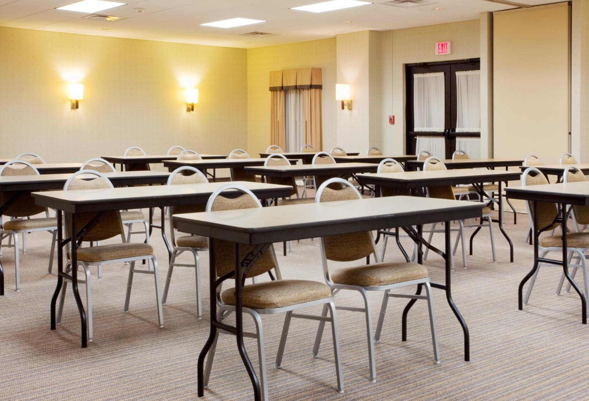 Holiday Inn Express Hotel & Suites Austell Powder Springs by IHG photo 16