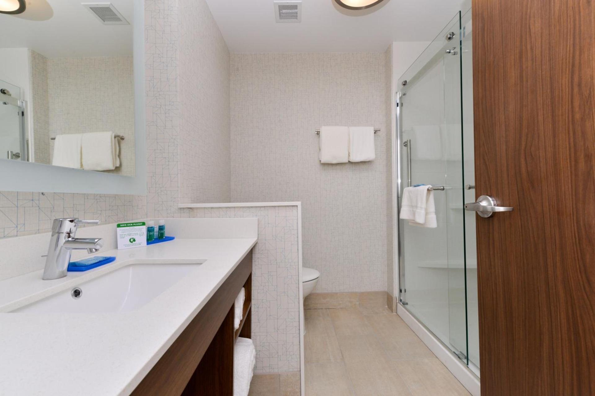Holiday Inn Express & Suites - Ogallala by IHG photo 59