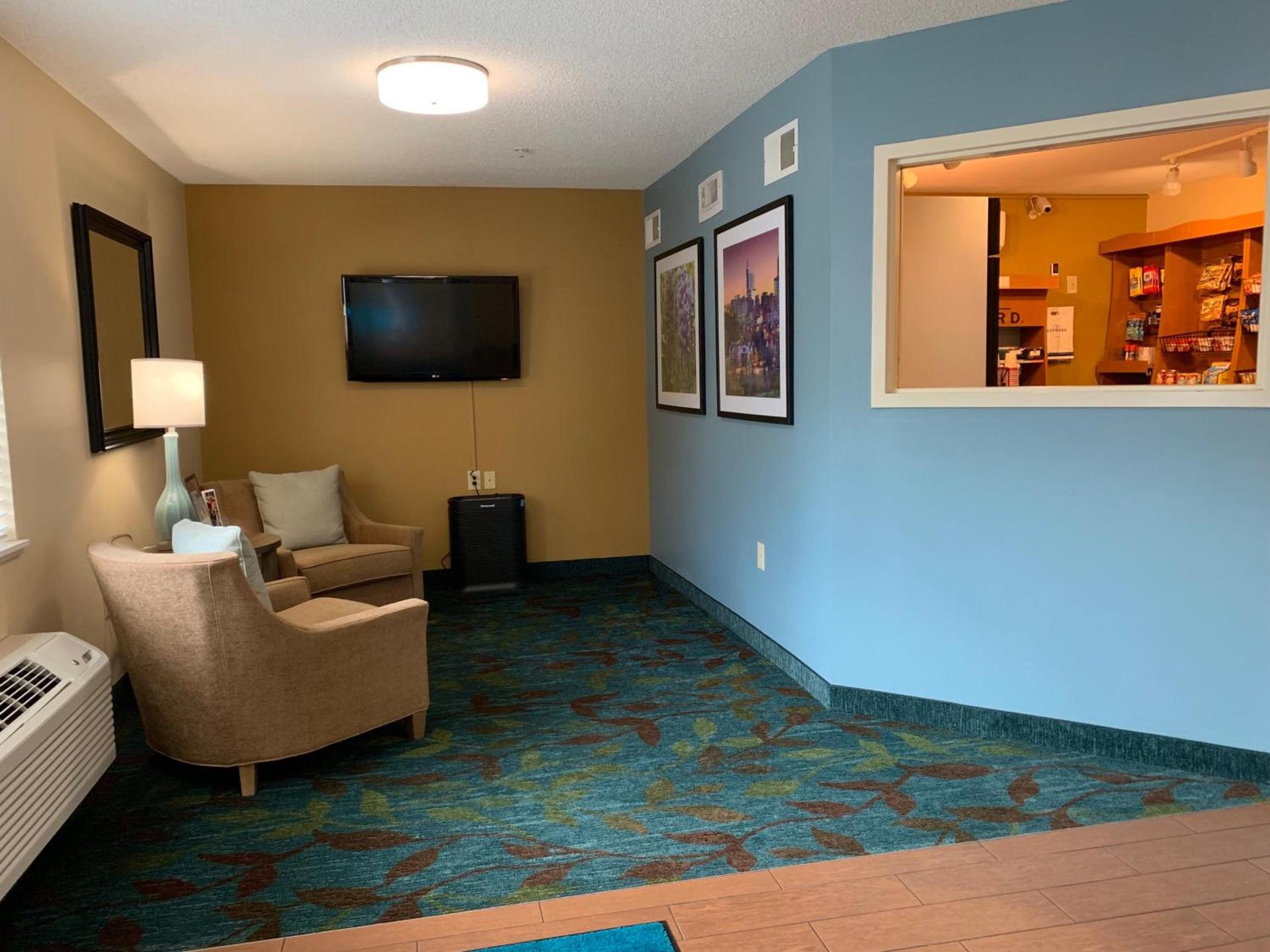 Candlewood Suites Raleigh Crabtree by IHG photo 11
