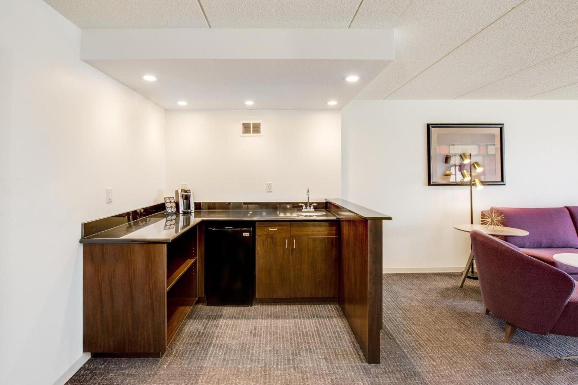 Crowne Plaza Milwaukee Airport by IHG photo 79