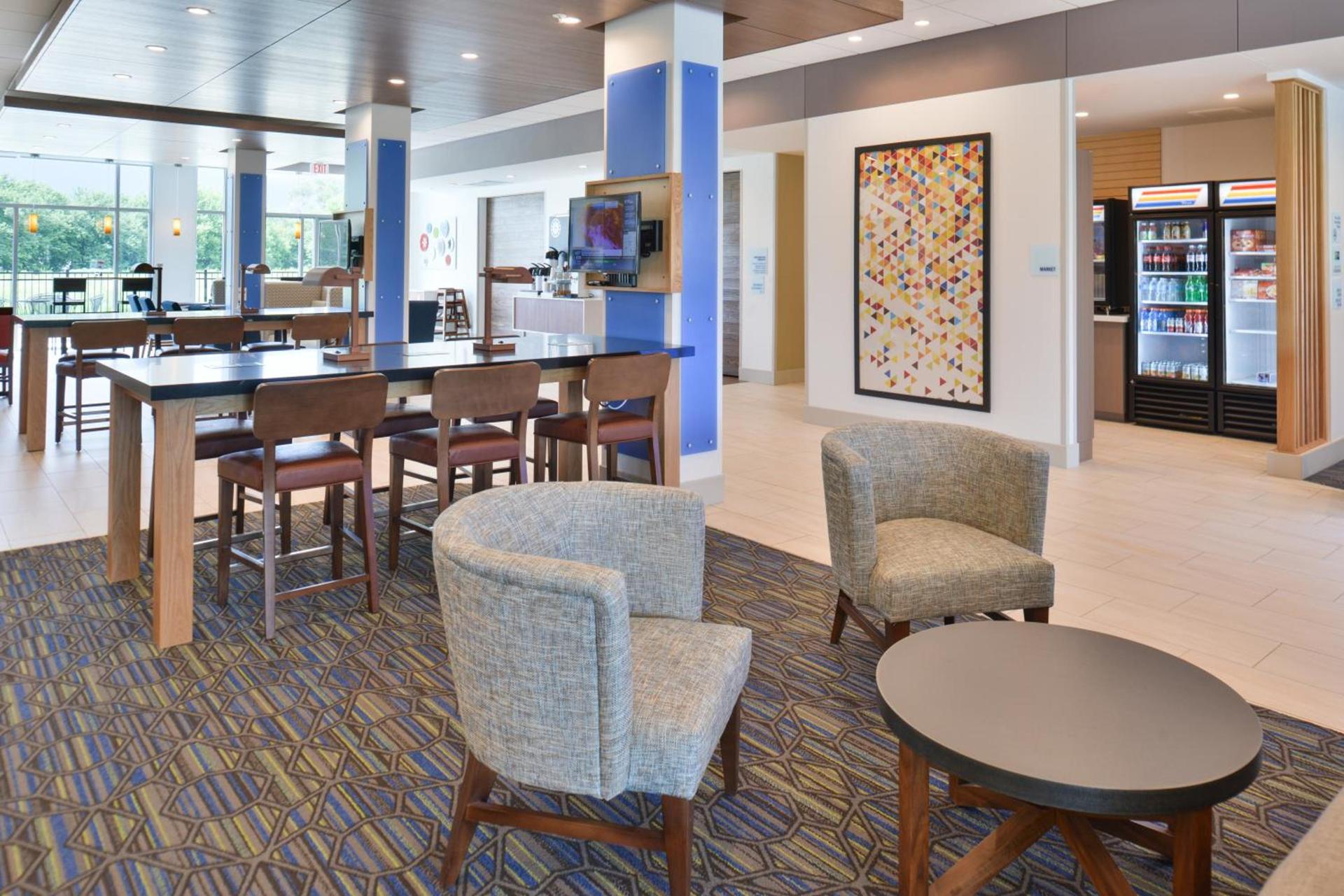Holiday Inn Express & Suites Omaha Airport by IHG photo 29