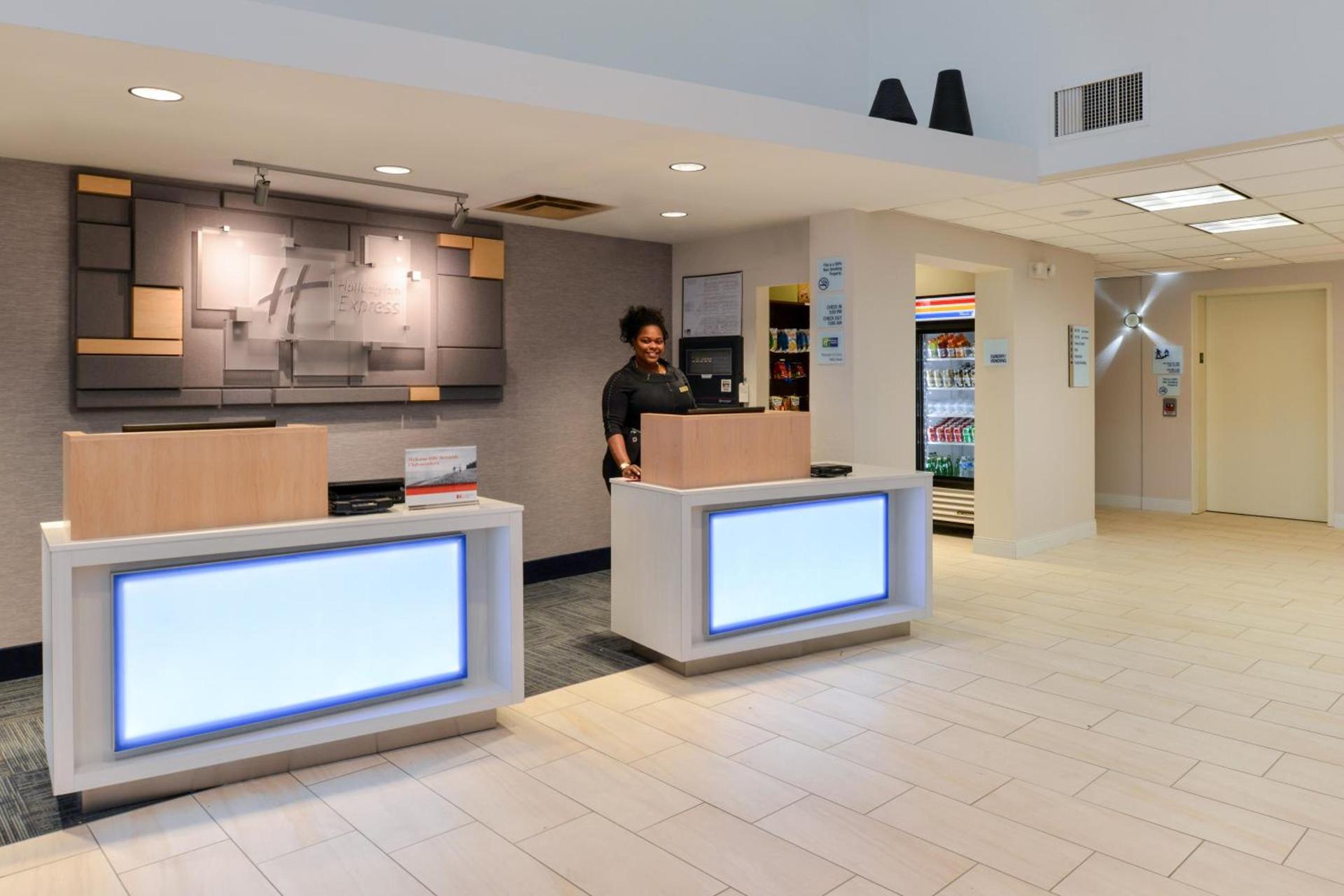 Holiday Inn Express & Suites Raleigh NE - Medical Ctr Area by IHG photo 24