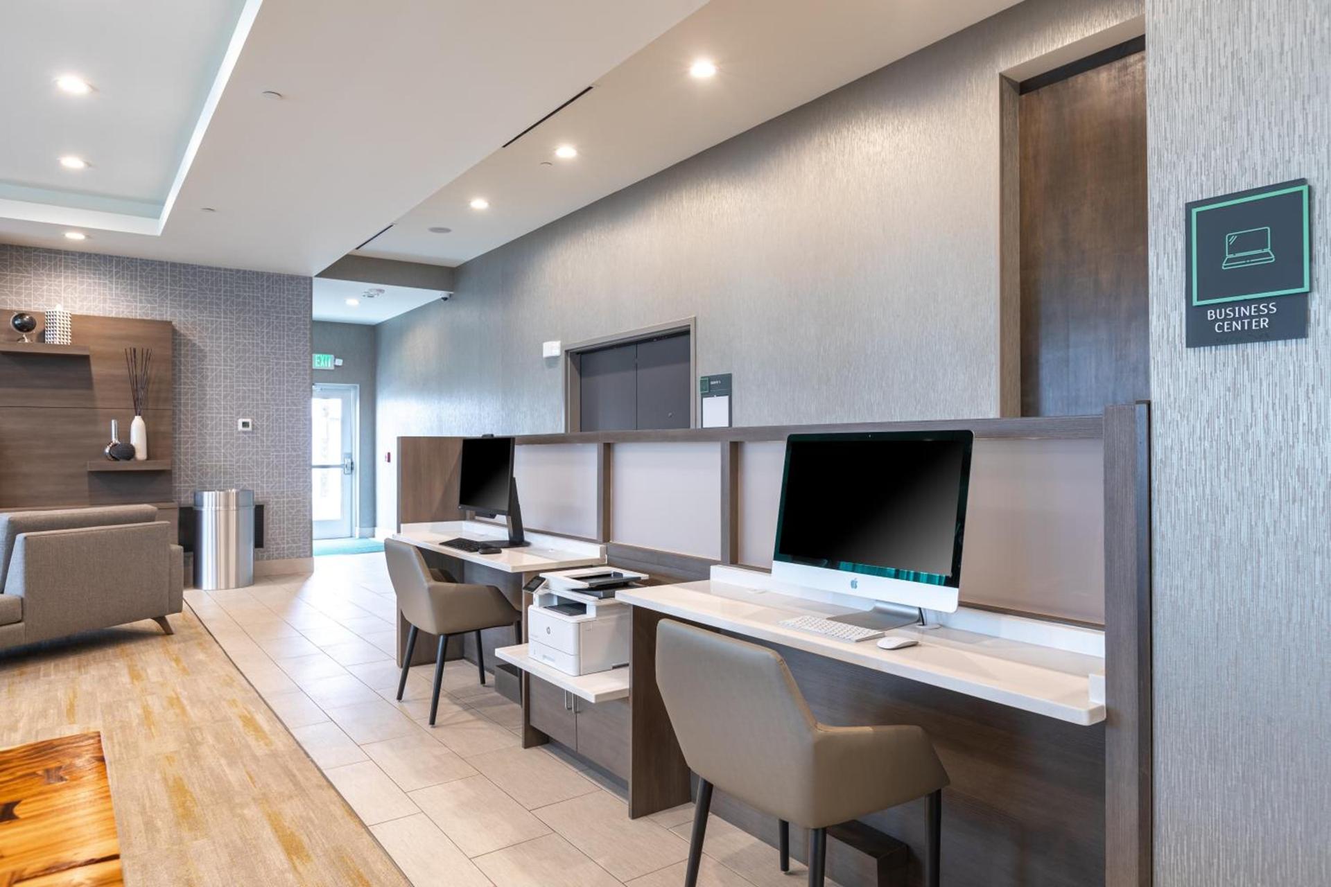 Holiday Inn Greenville - Woodruff Road by IHG photo 49