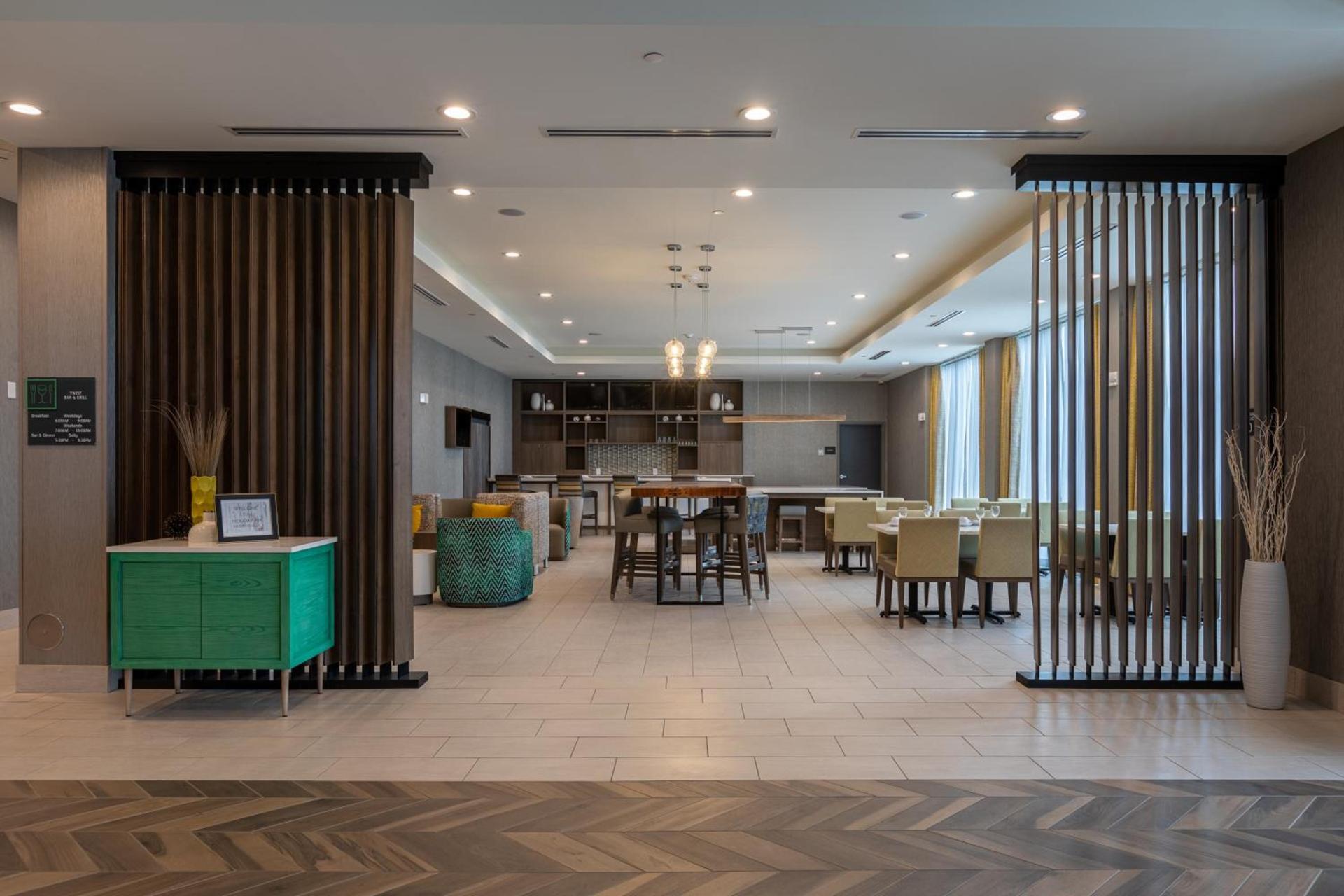 Holiday Inn Greenville - Woodruff Road by IHG photo 82