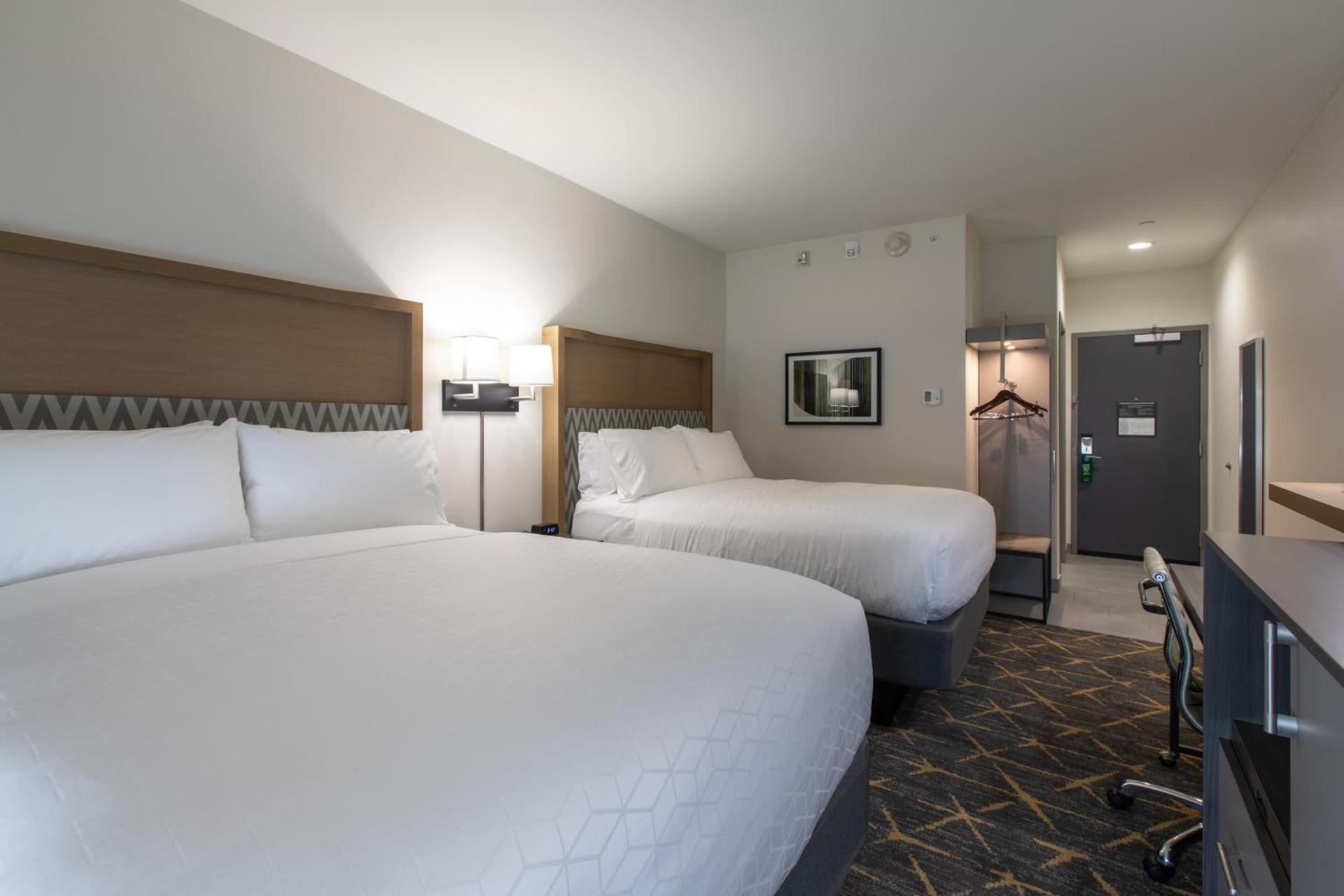 Holiday Inn Greenville - Woodruff Road by IHG photo 75