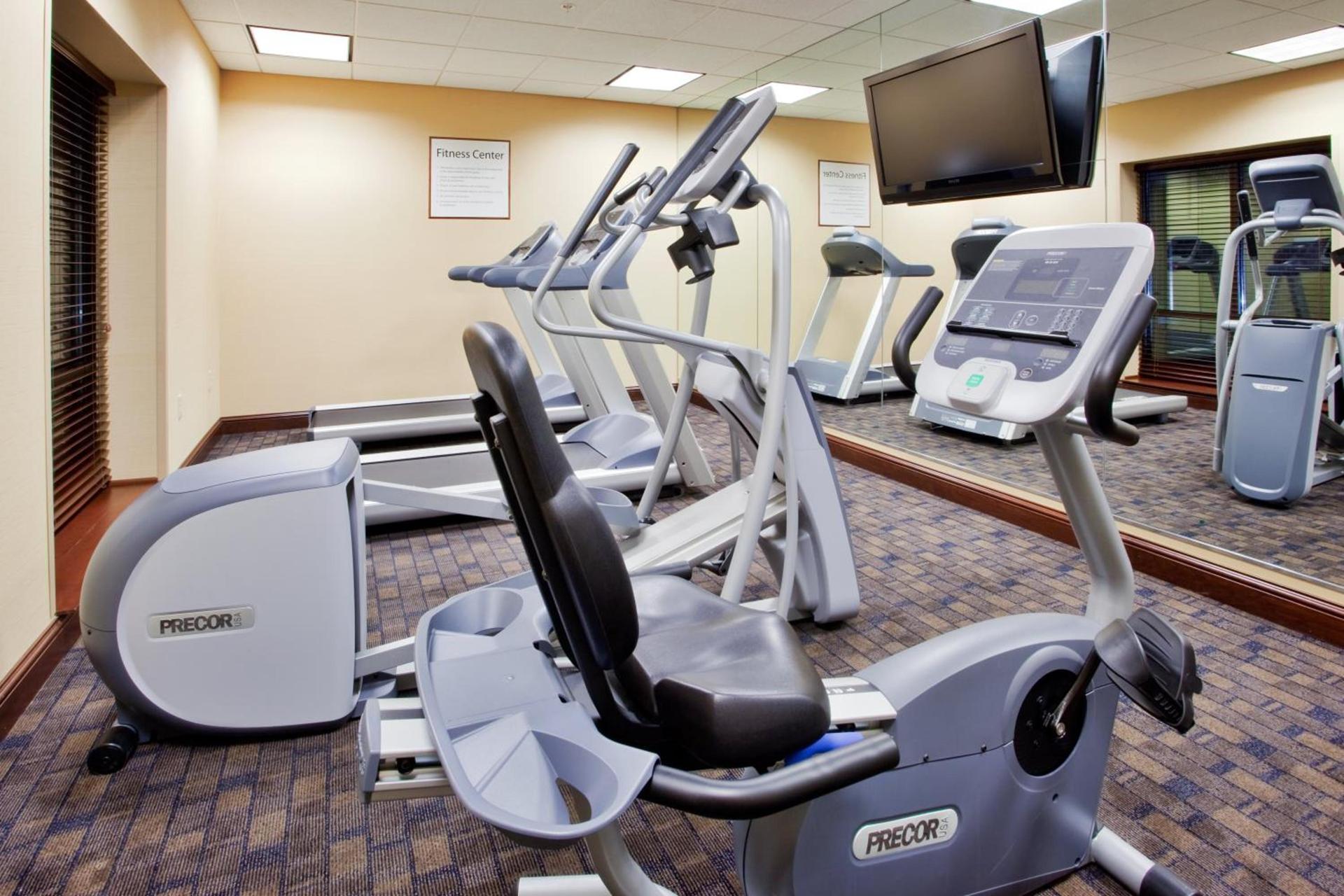 Holiday Inn Express & Suites Wilmington-Newark by IHG photo 57