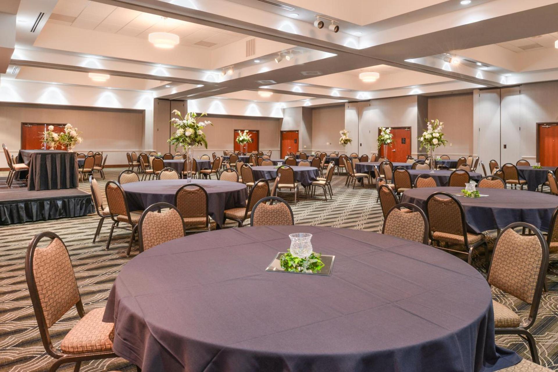 Holiday Inn Poplar Bluff by IHG photo 73