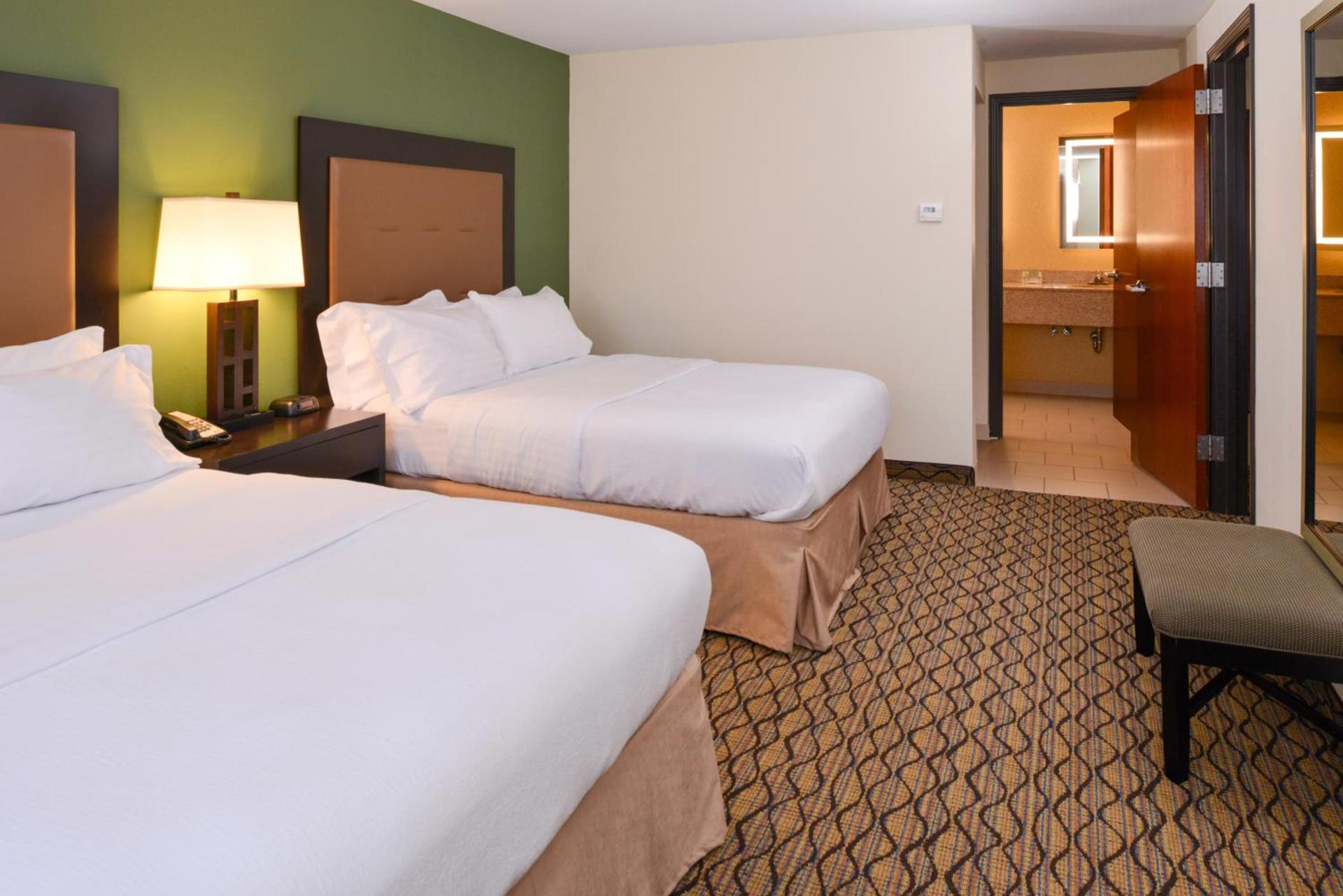 Holiday Inn Poplar Bluff by IHG photo 65