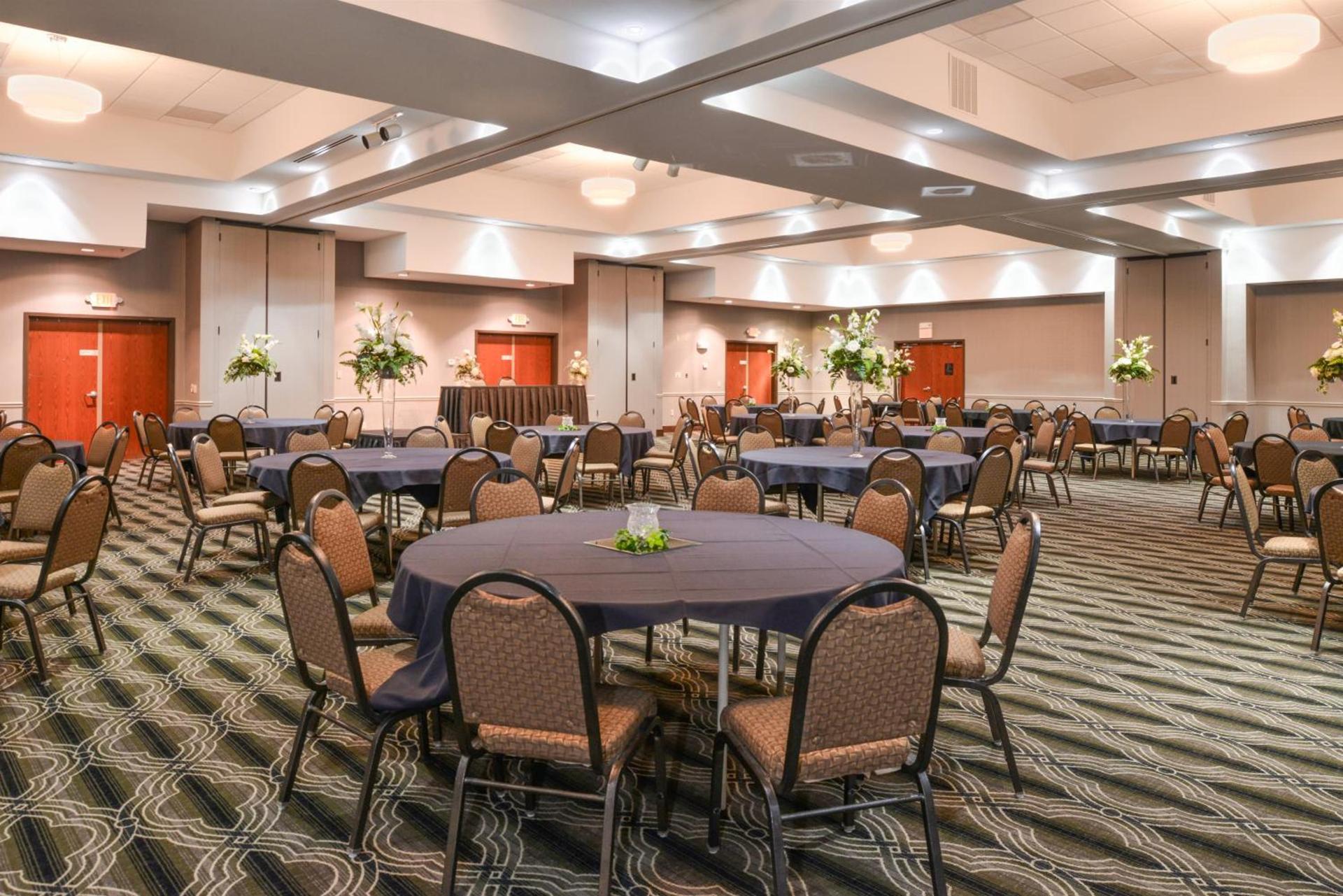 Holiday Inn Poplar Bluff by IHG photo 74