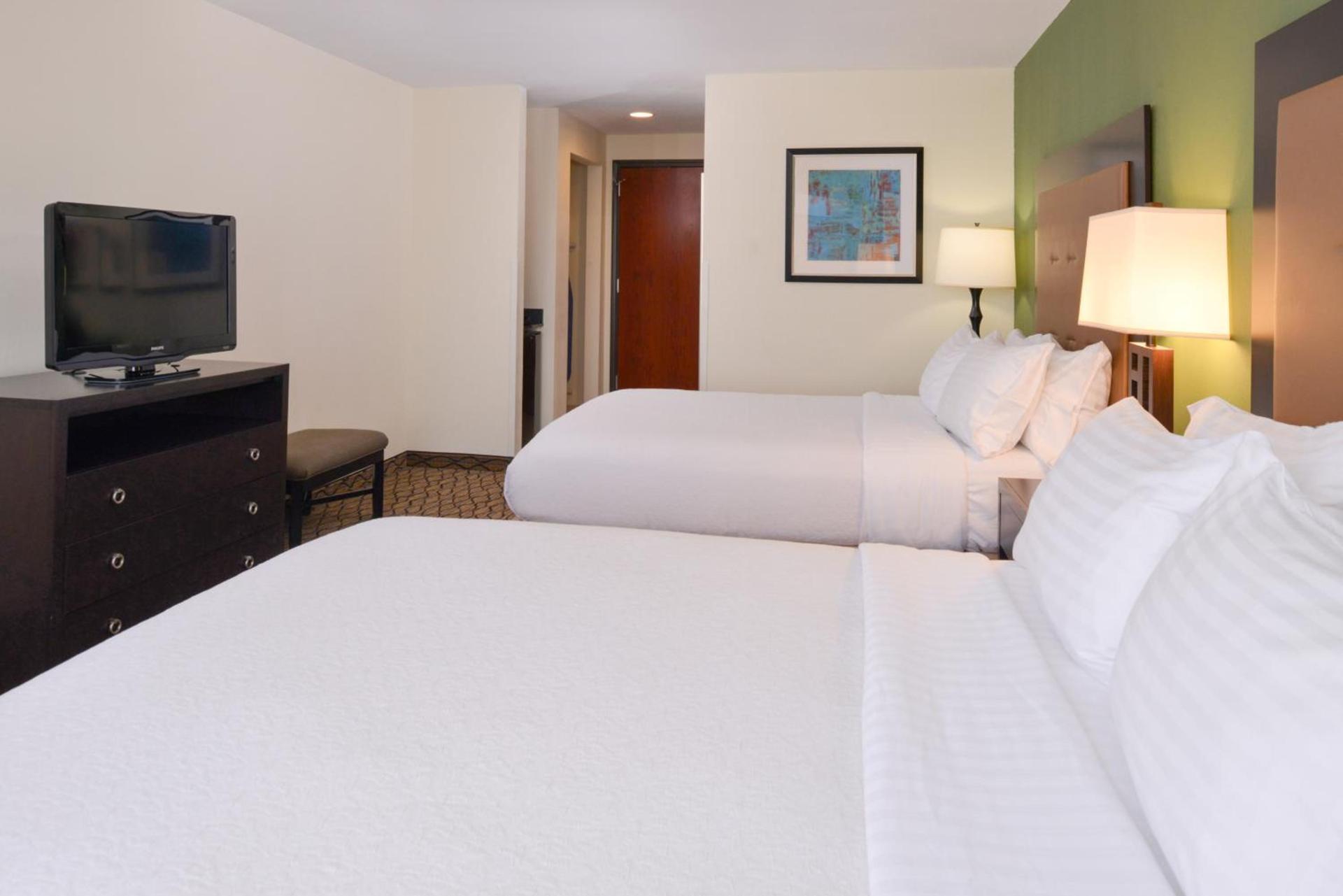 Holiday Inn Poplar Bluff by IHG photo 63