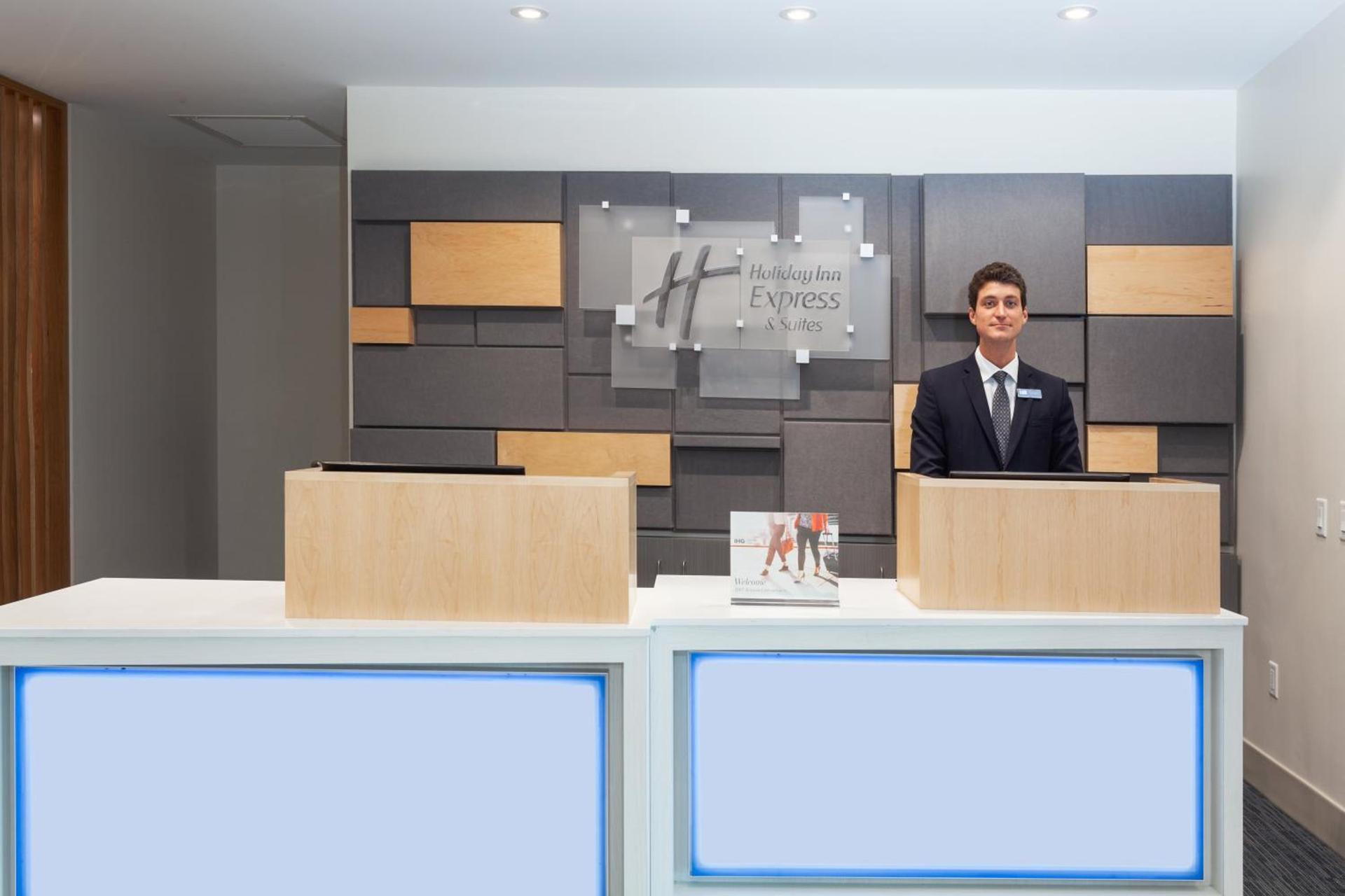 Holiday Inn Express Hotel & Suites Fort Lauderdale Airport/Cruise Port by IHG photo 9