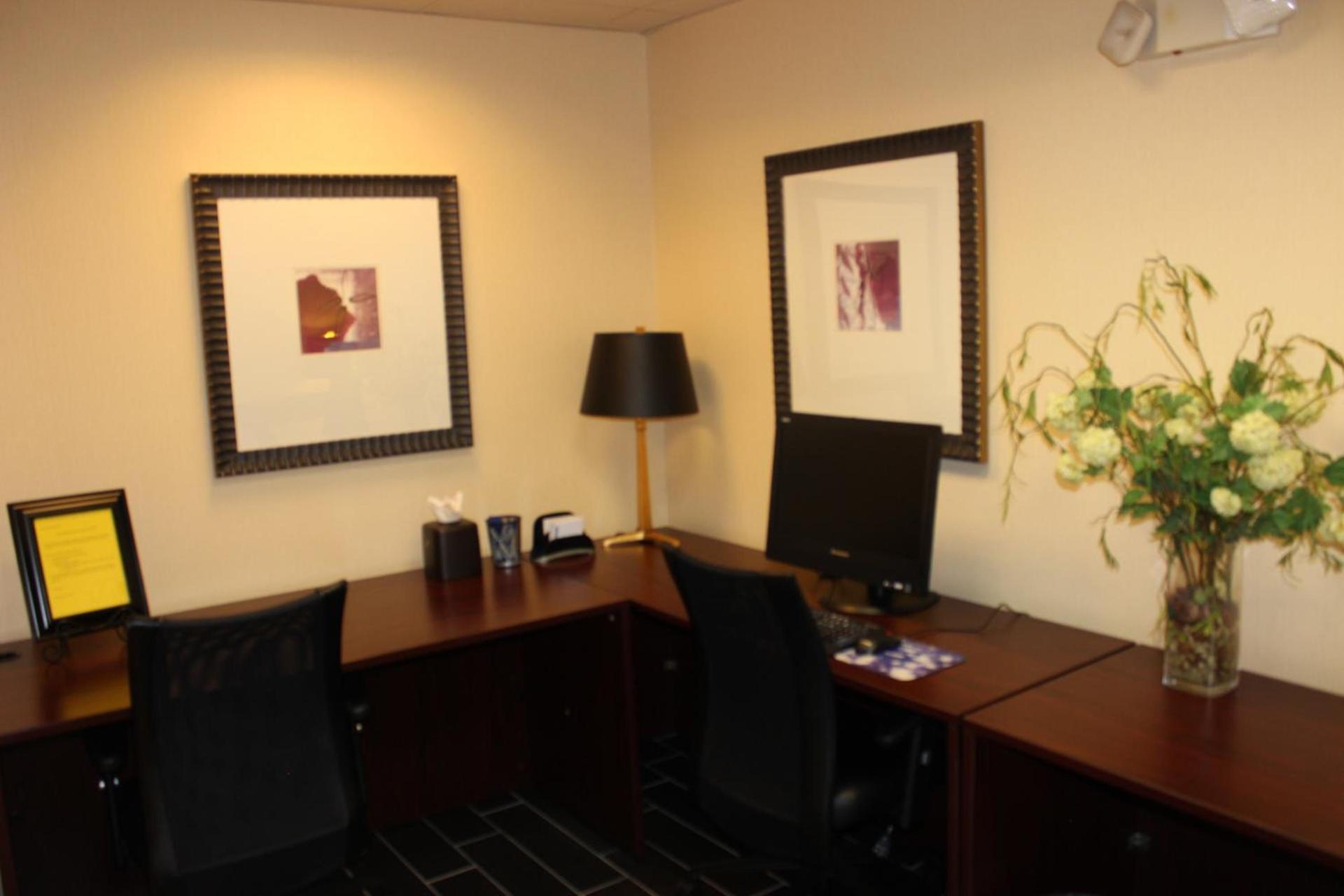 Holiday Inn Express Hotel & Suites - Atlanta/Emory University Area by IHG photo 13