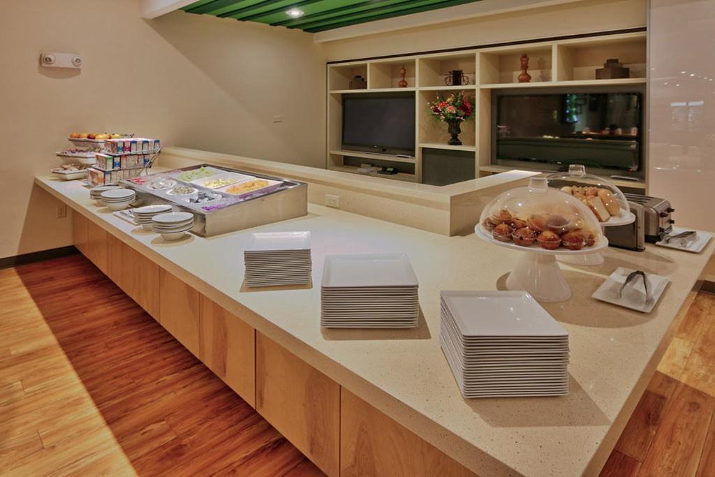 Holiday Inn Roswell by IHG photo 17