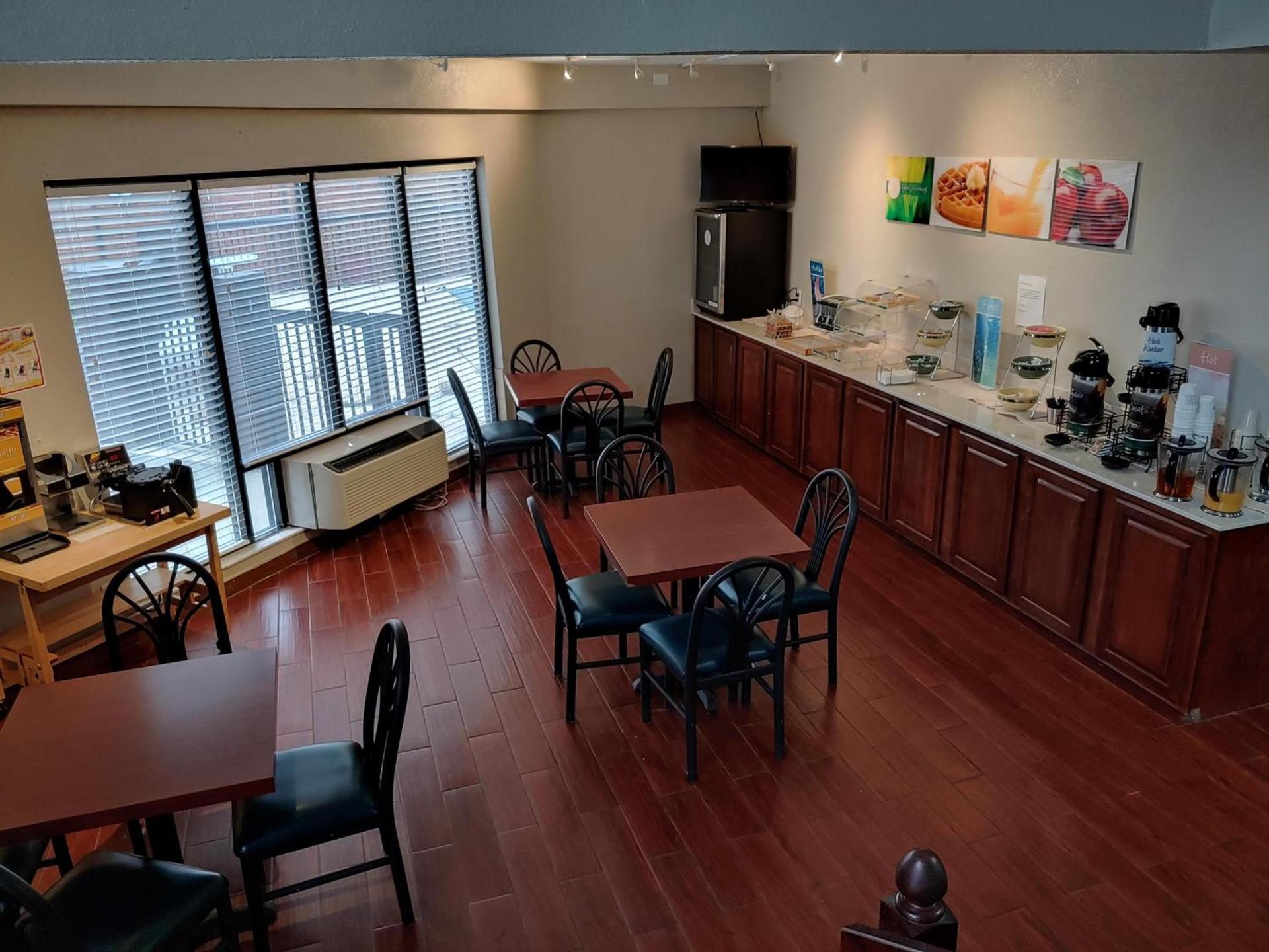 Quality Inn & Suites Thomasville-High Point photo 26