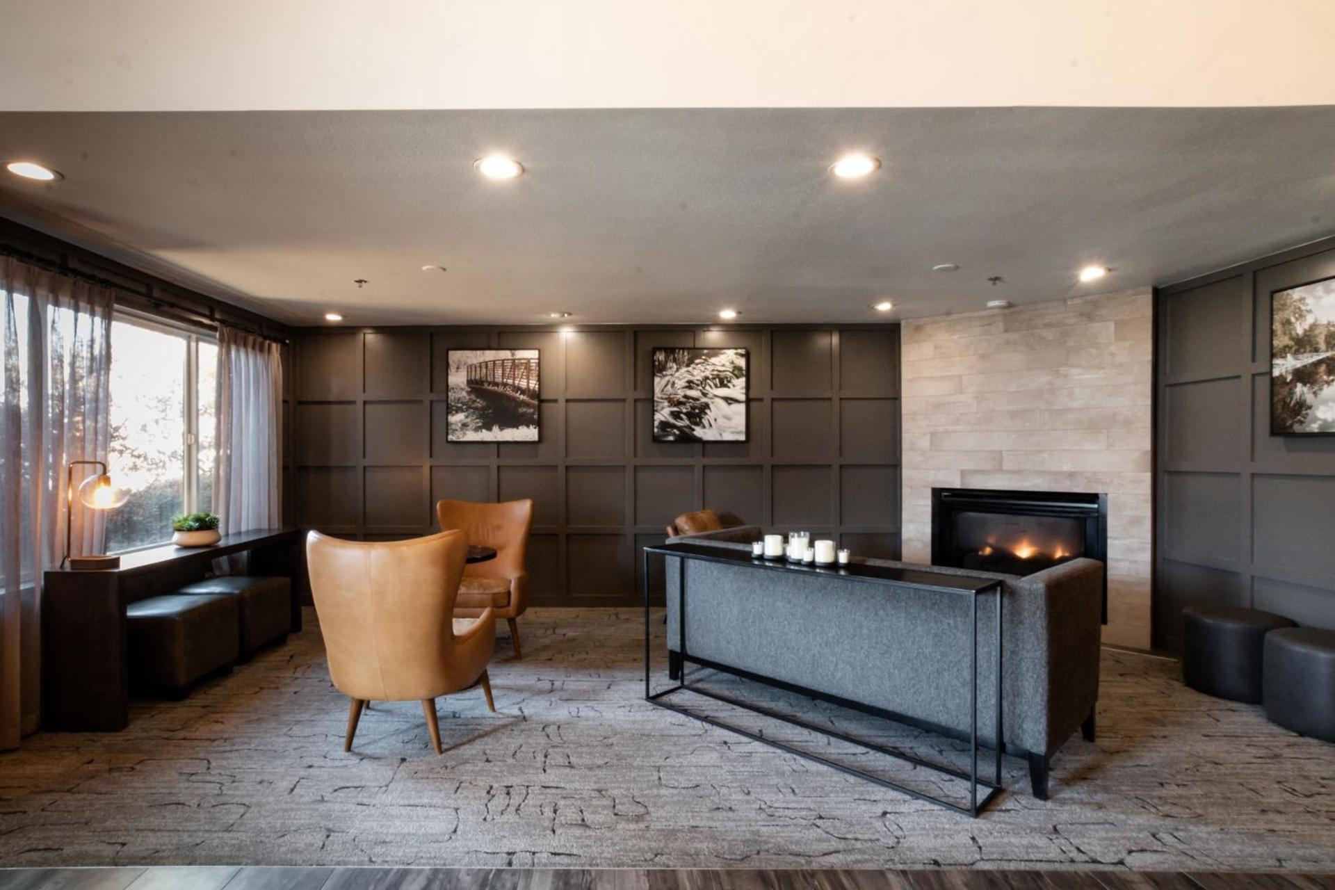 Oxford Suites Chico photo 7