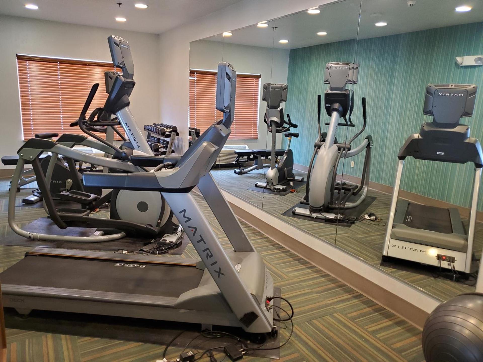 Holiday Inn Express Hotel & Suites Mattoon by IHG photo 4