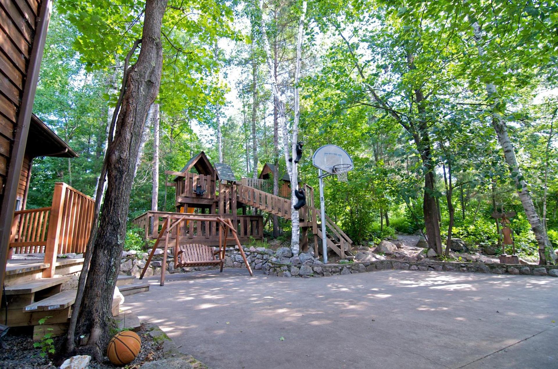 Ludlow's Island Resort photo 17