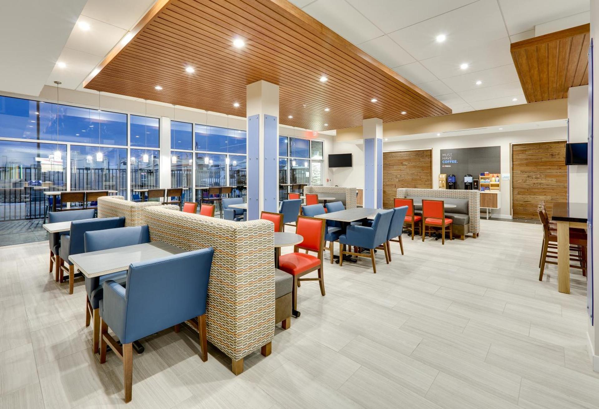 Holiday Inn Express - Kermit by IHG photo 21