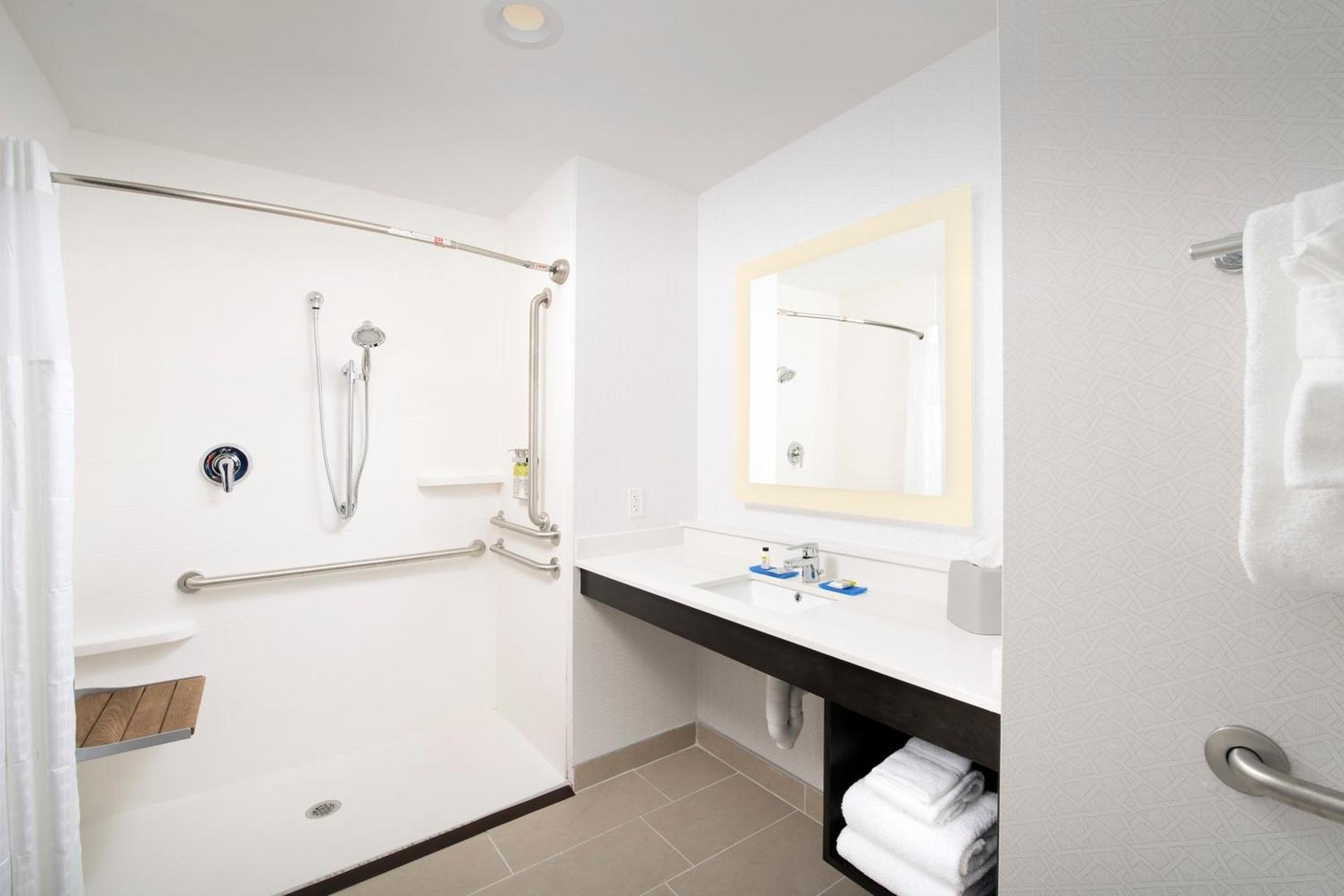 Holiday Inn Express & Suites Kingsland I-95-Naval Base Area by IHG photo 43