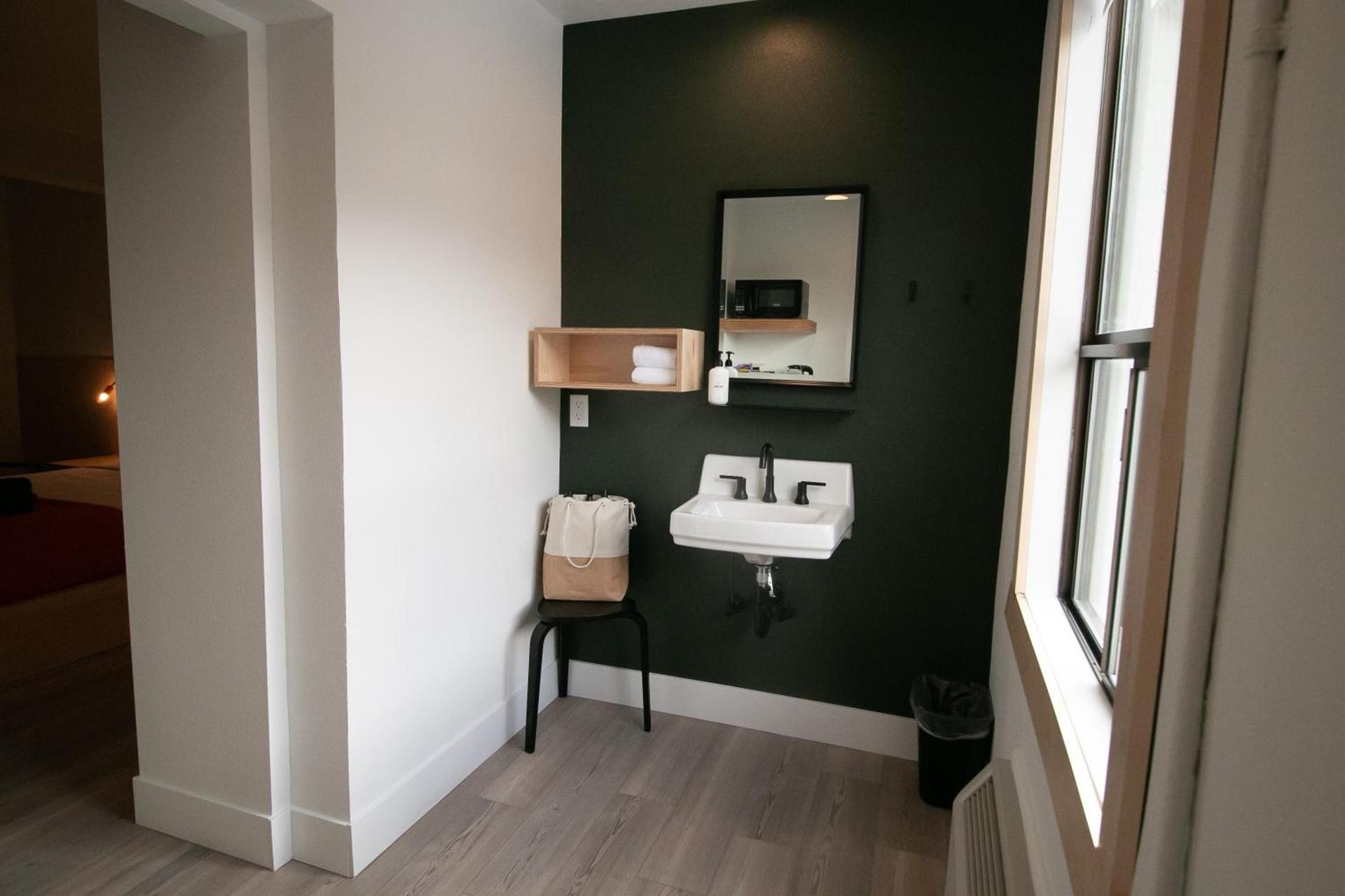 LOGE Leavenworth photo 22