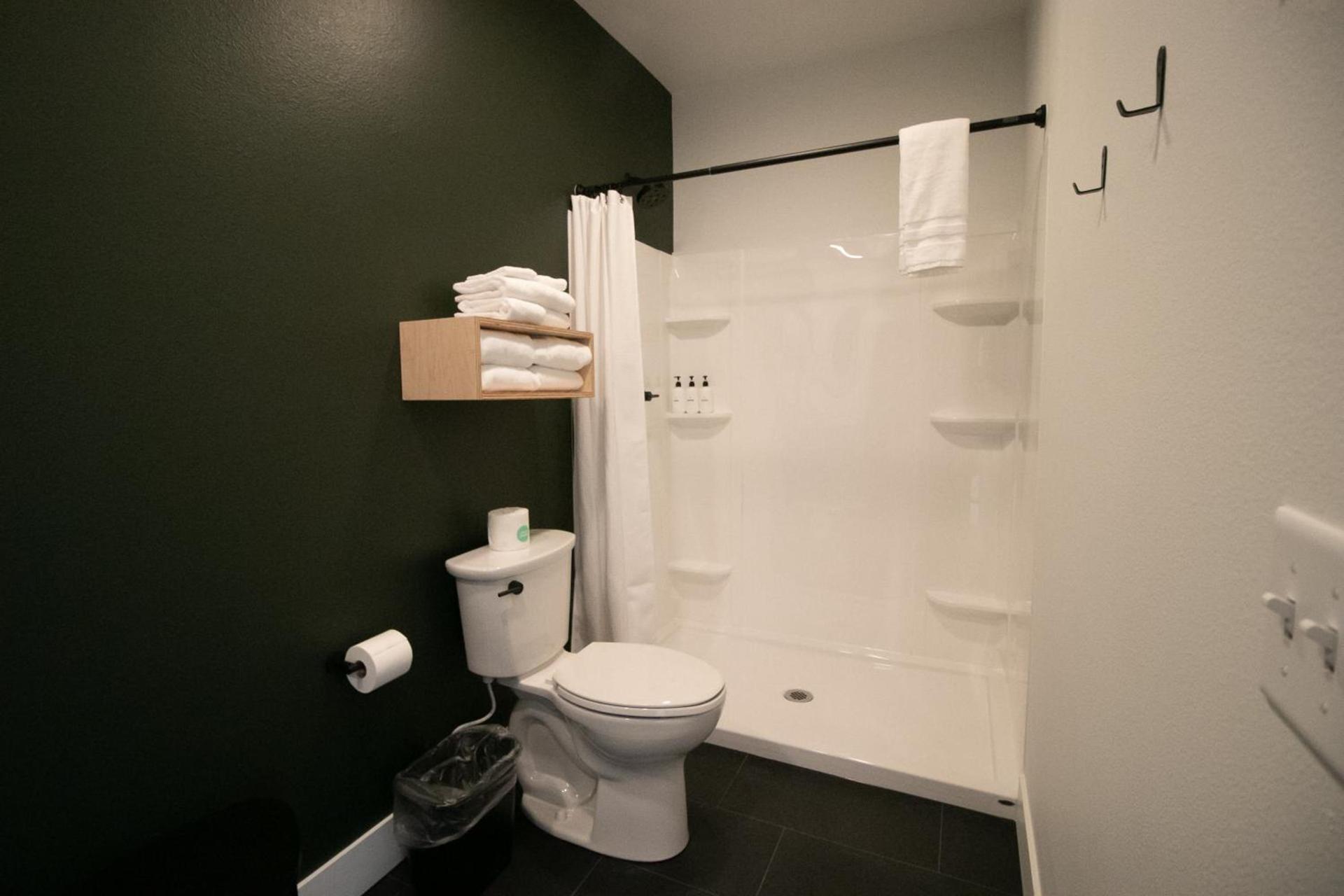 LOGE Leavenworth photo 2