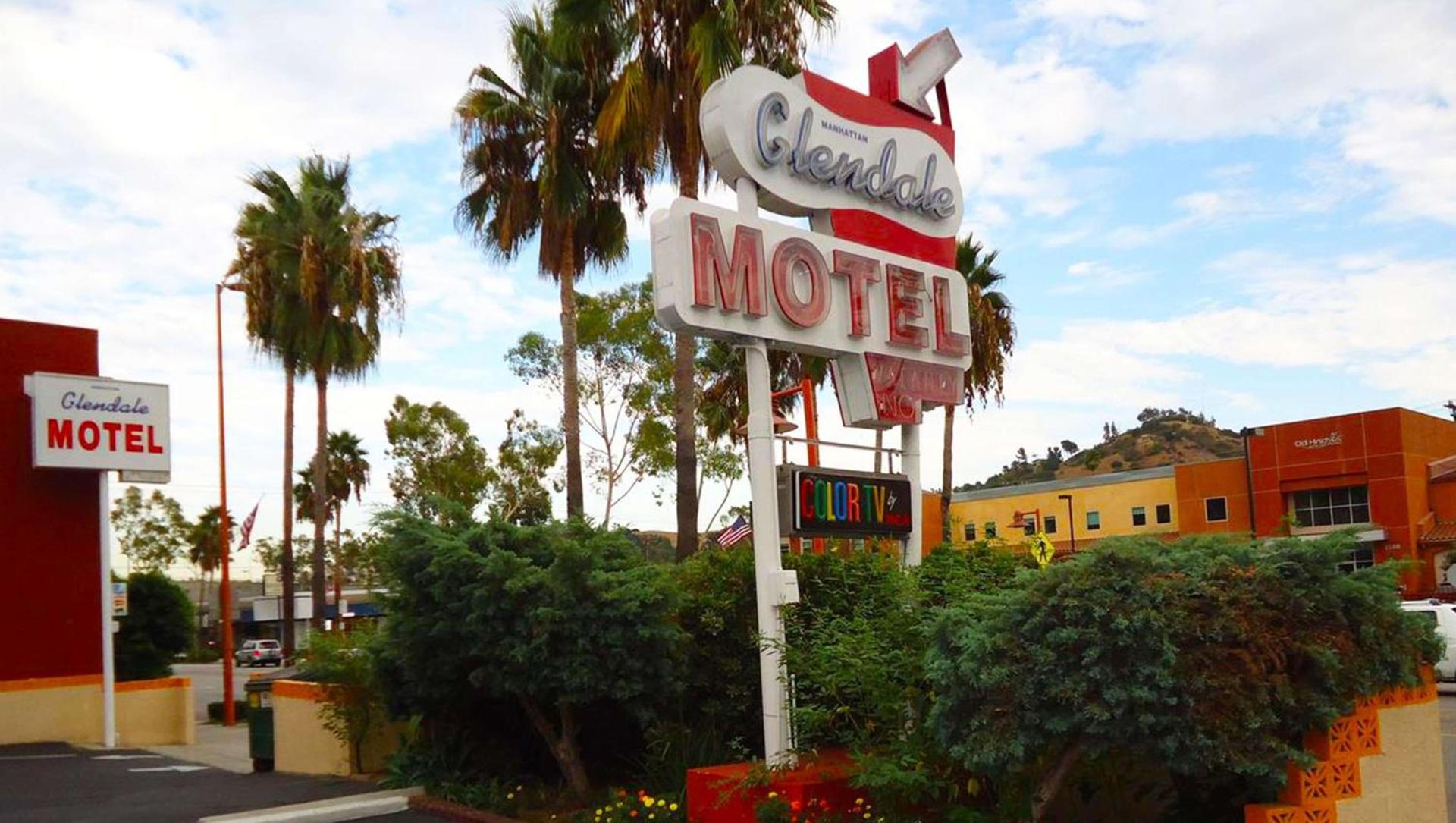 Motel 6 Glendale CA Pasadena Burbank Los Angeles — hotel in Glendale